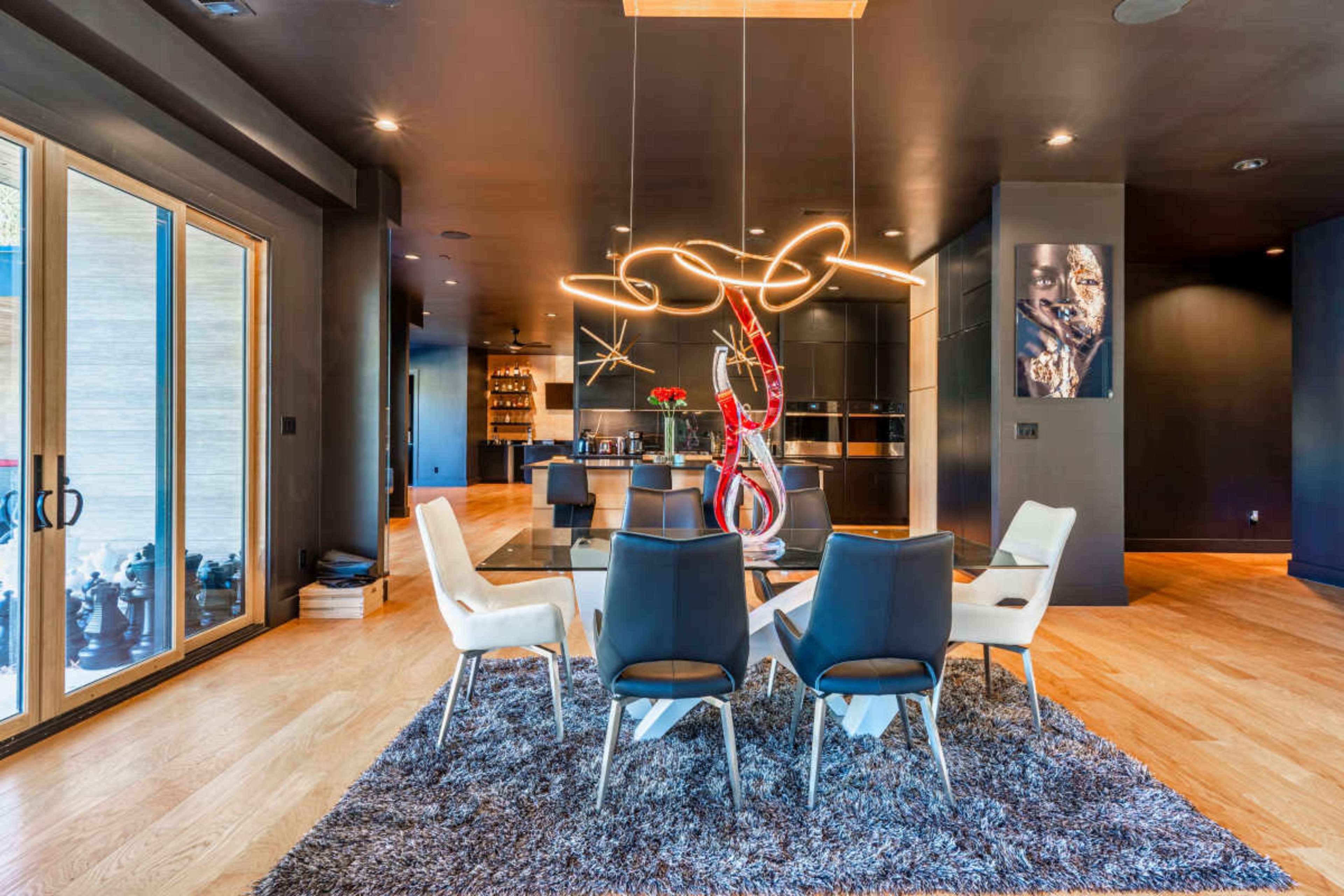 Modern Atlanta Mansion Image in Oak Grove Acres, Decatur, GA