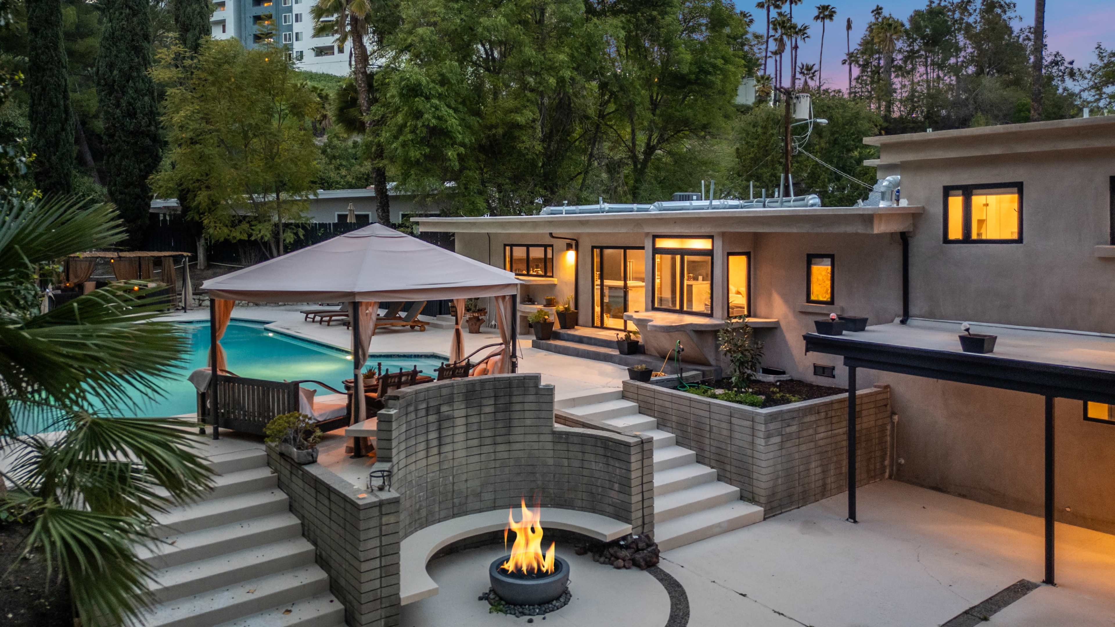 DEL CAMP VILLA LUXE RESORT VIBES IN HILLS Image in Woodland Hills, Los Angeles, CA