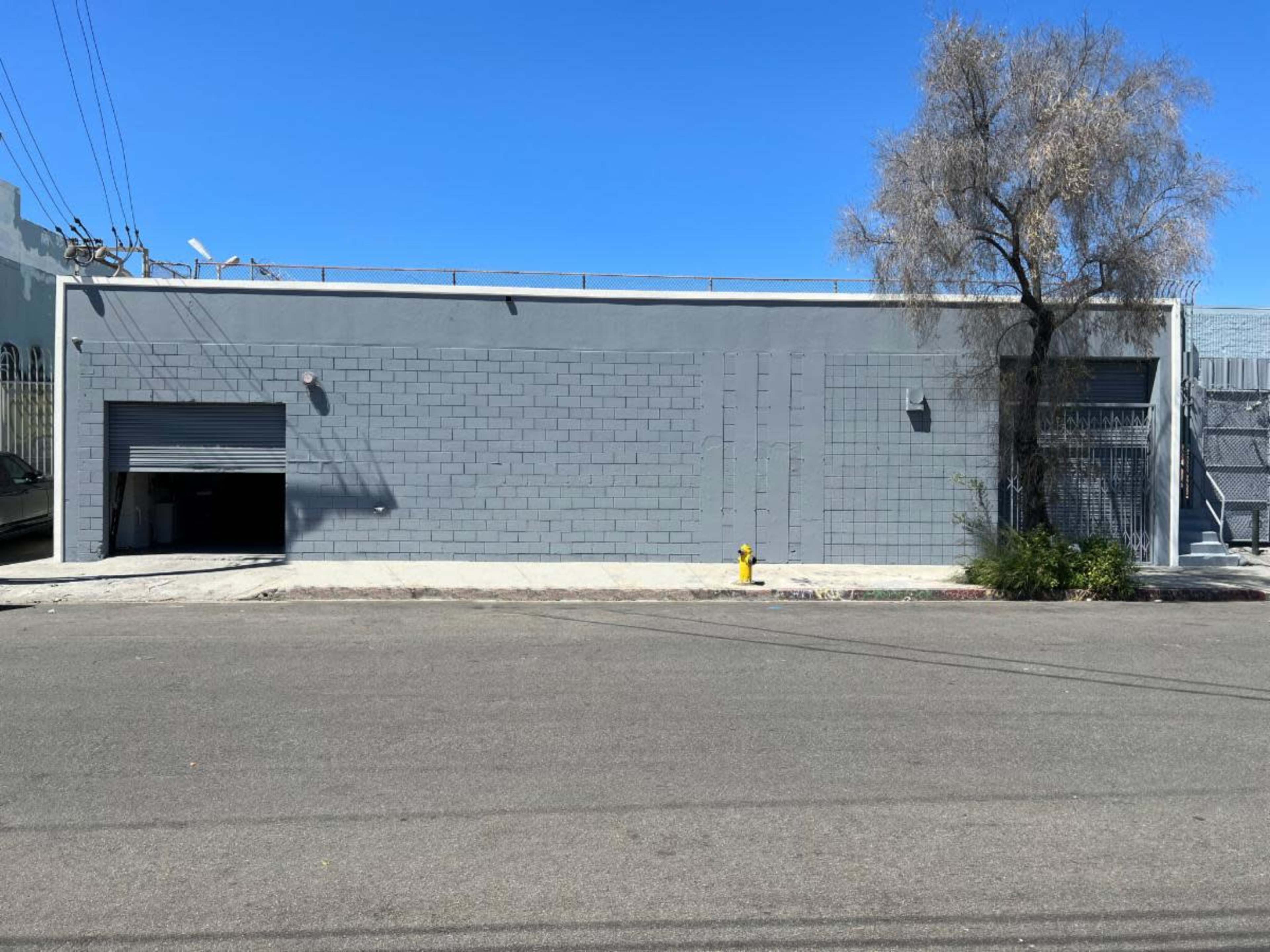 Spacious DTLA Warehouse With Office Ideal For Events/Filming Image in South Los Angeles, Los Angeles, CA