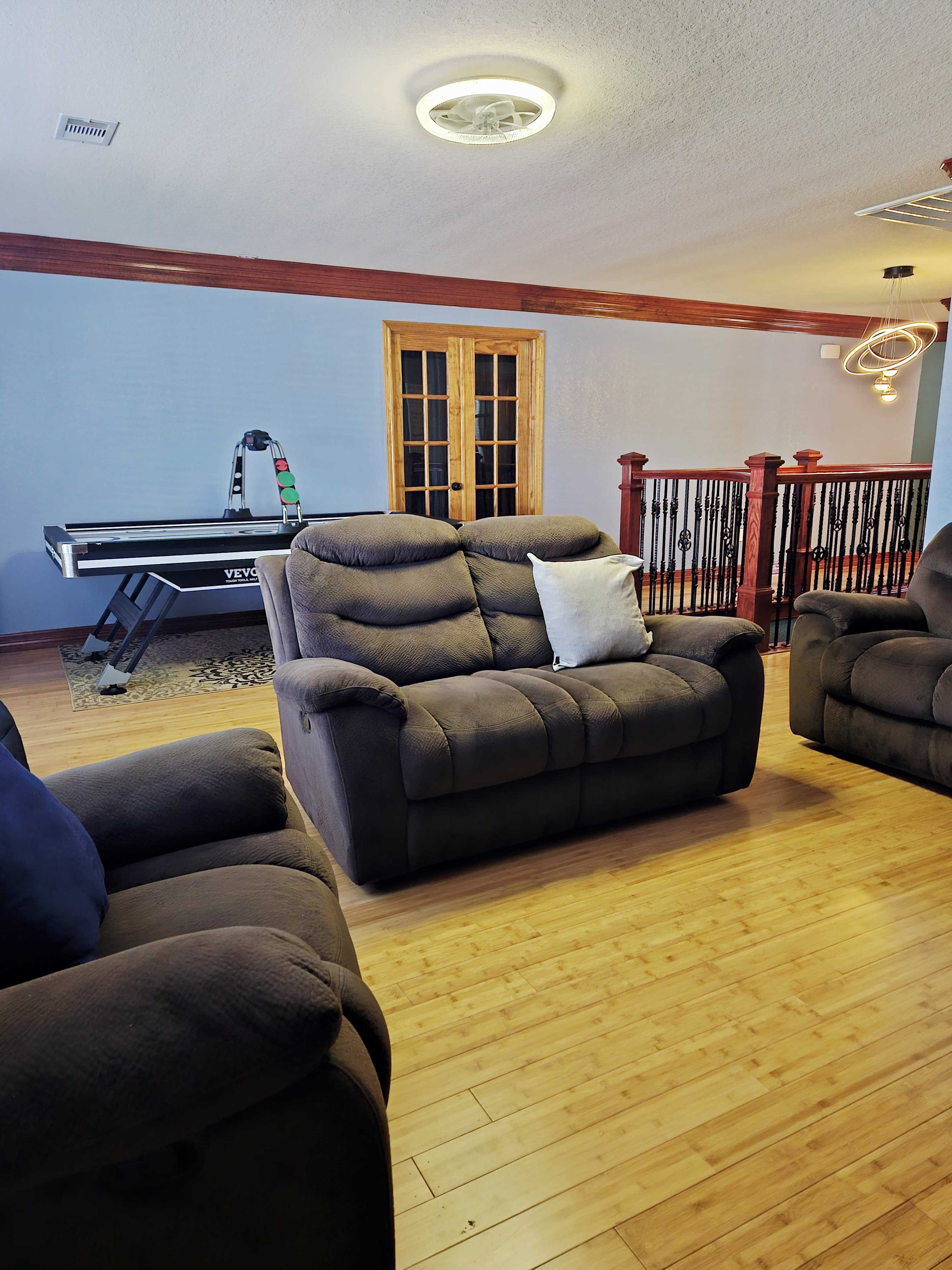 Open Concept Suburban Home Image in , Rosenberg, TX