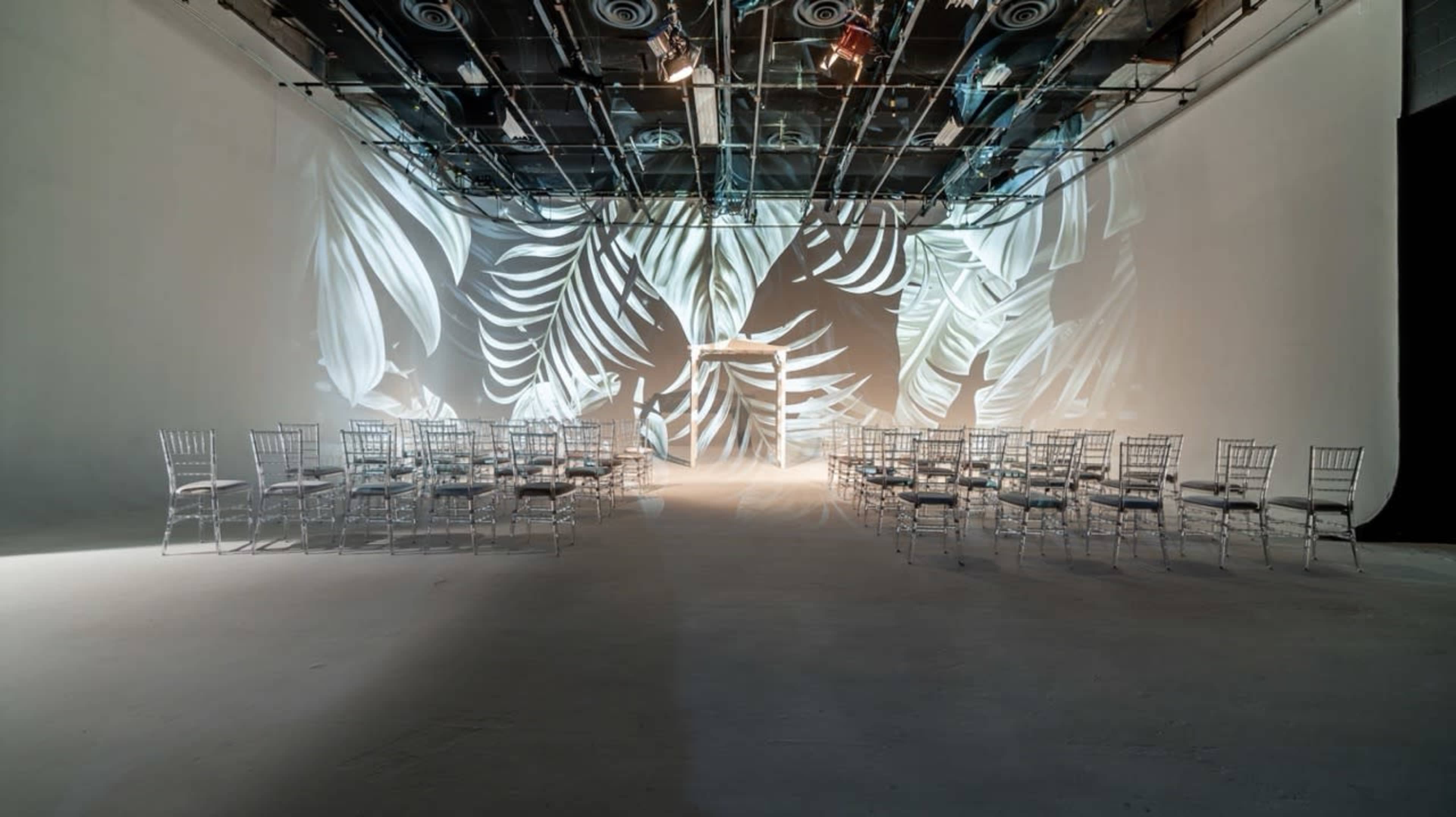 Professional 2,400 Sq Ft Soundstage with White Cyc | Detroit Film & Photo Studio Image in Farmington Hills, Farmington Hills, MI