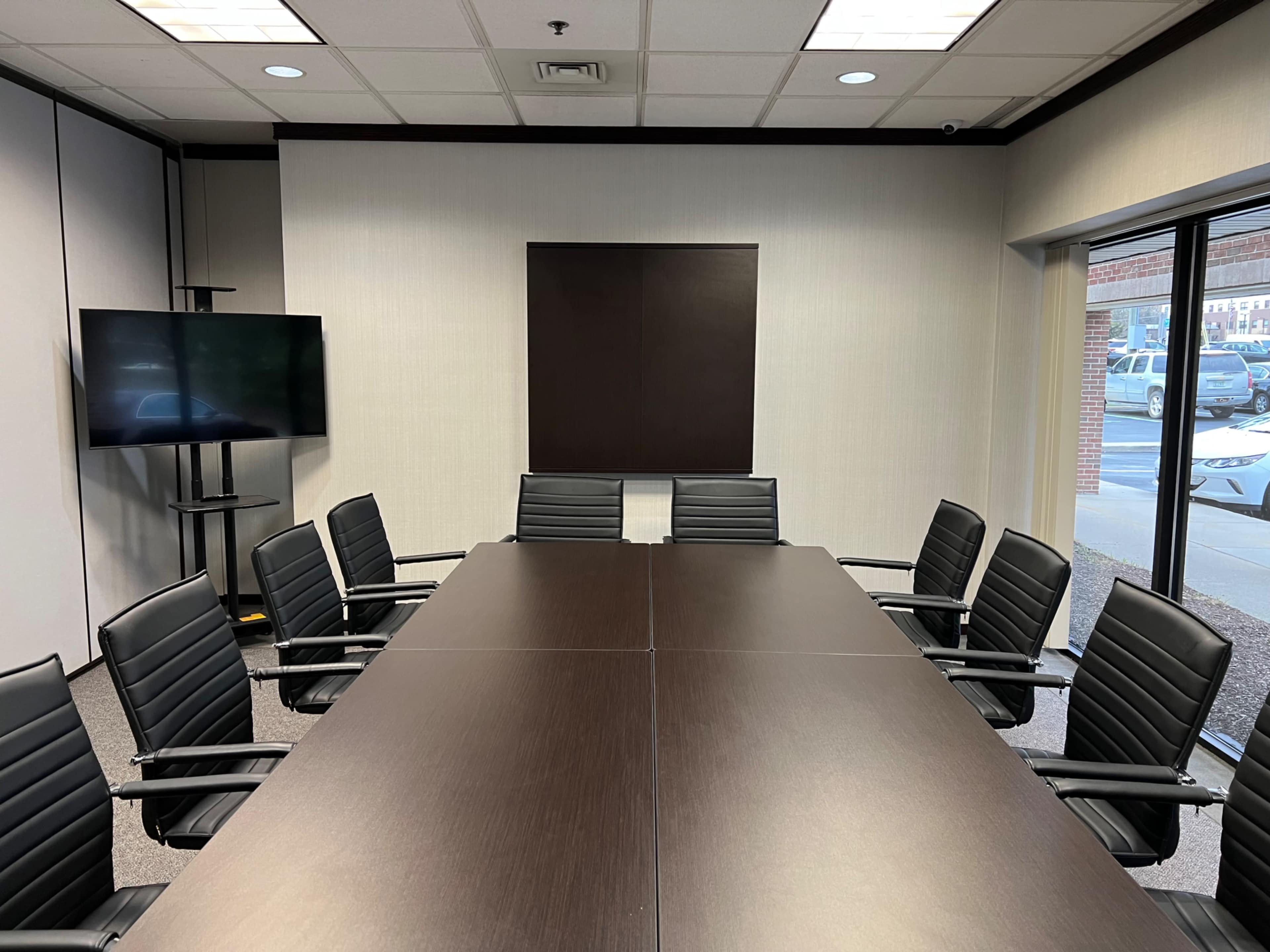 Windowed Executive Conference Room - Conference Room A Image in Bloomfield Twp, Bloomfield Hills, MI