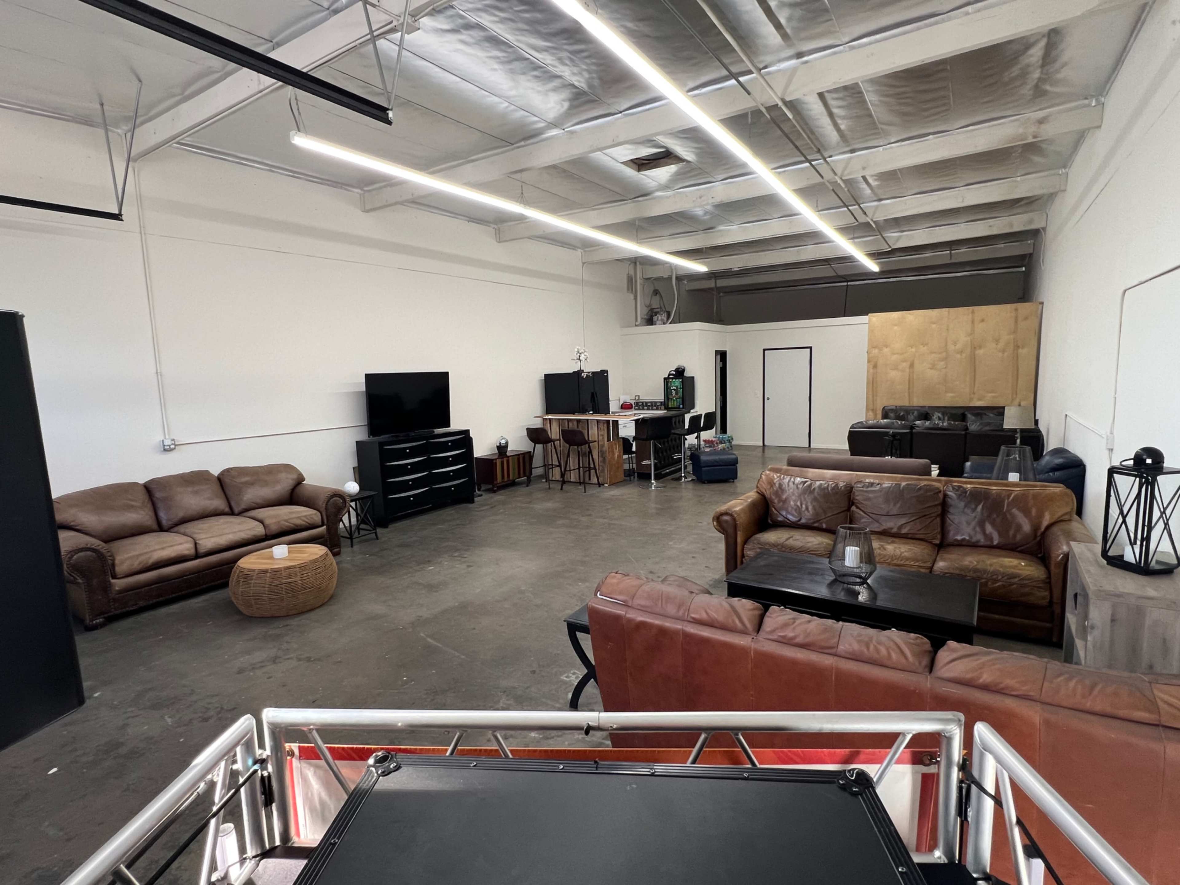 Modern Lounge / Nightclub / Sports Bar – Film & TV Friendly | Costa Mesa Image in Westside Costa Mesa, Costa Mesa, CA