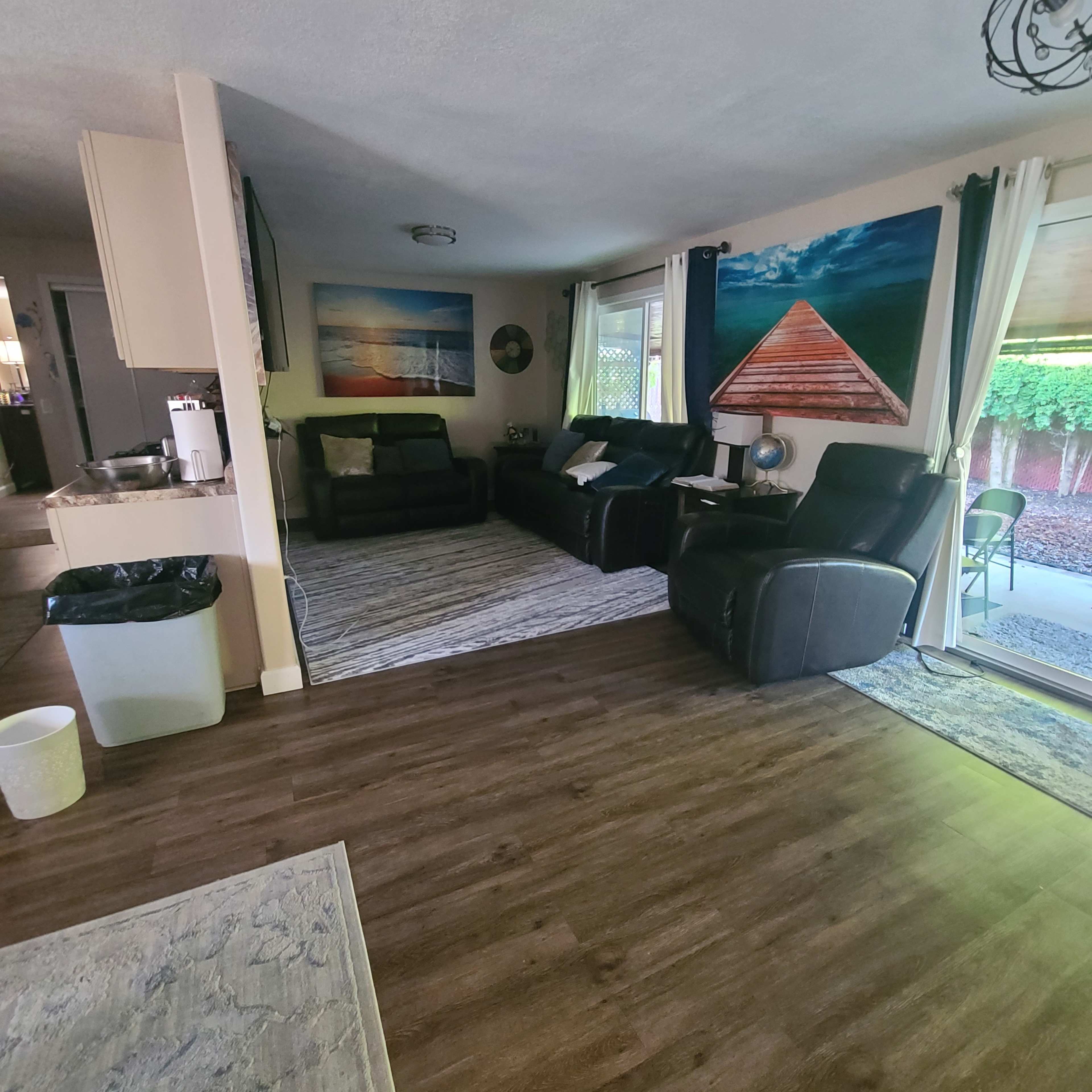 Living room Image in North Gresham, PORTLAND, OR