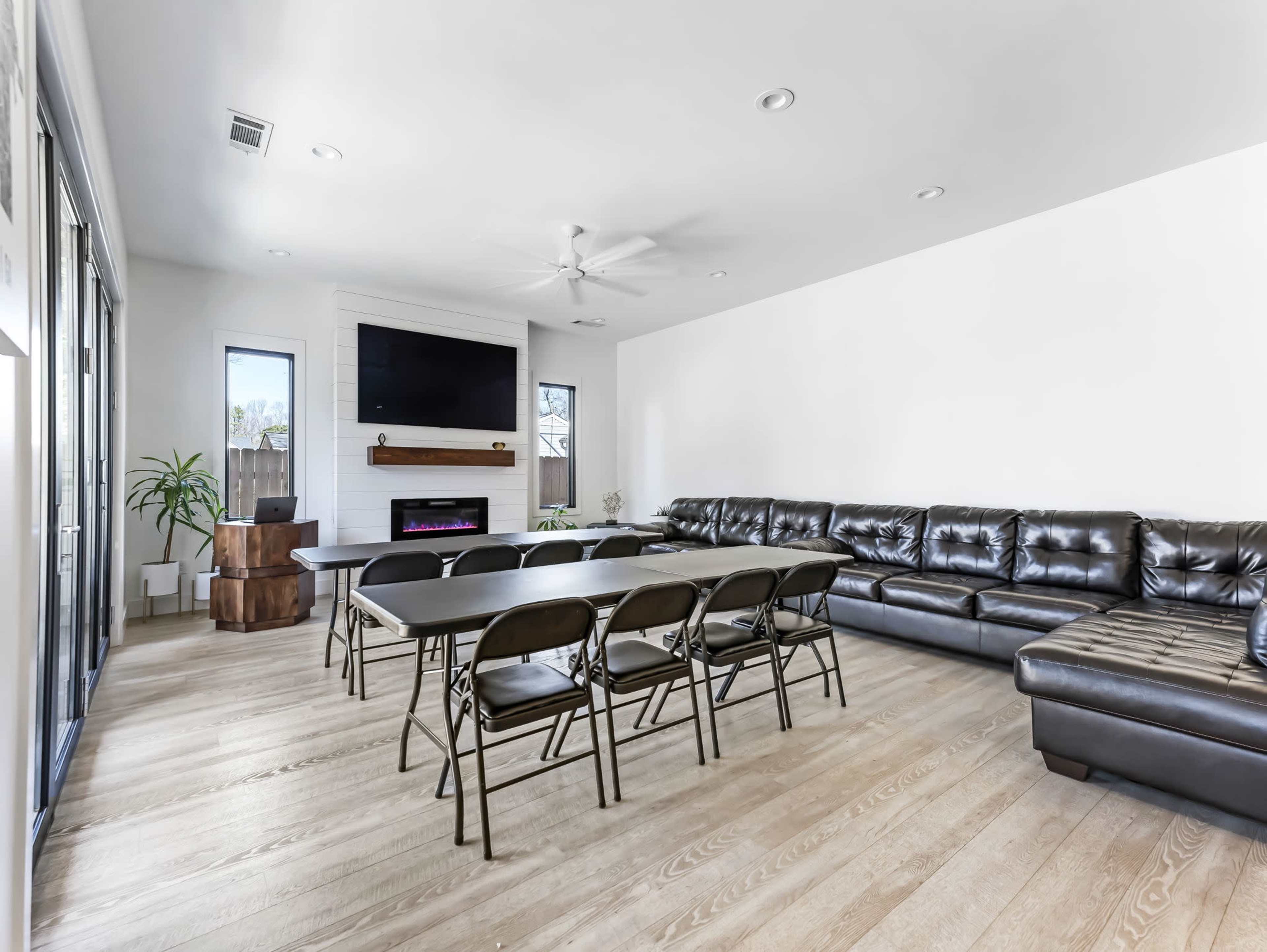 Westside Modern Home with a Farm House Touch Image in Westview, Atlanta, GA