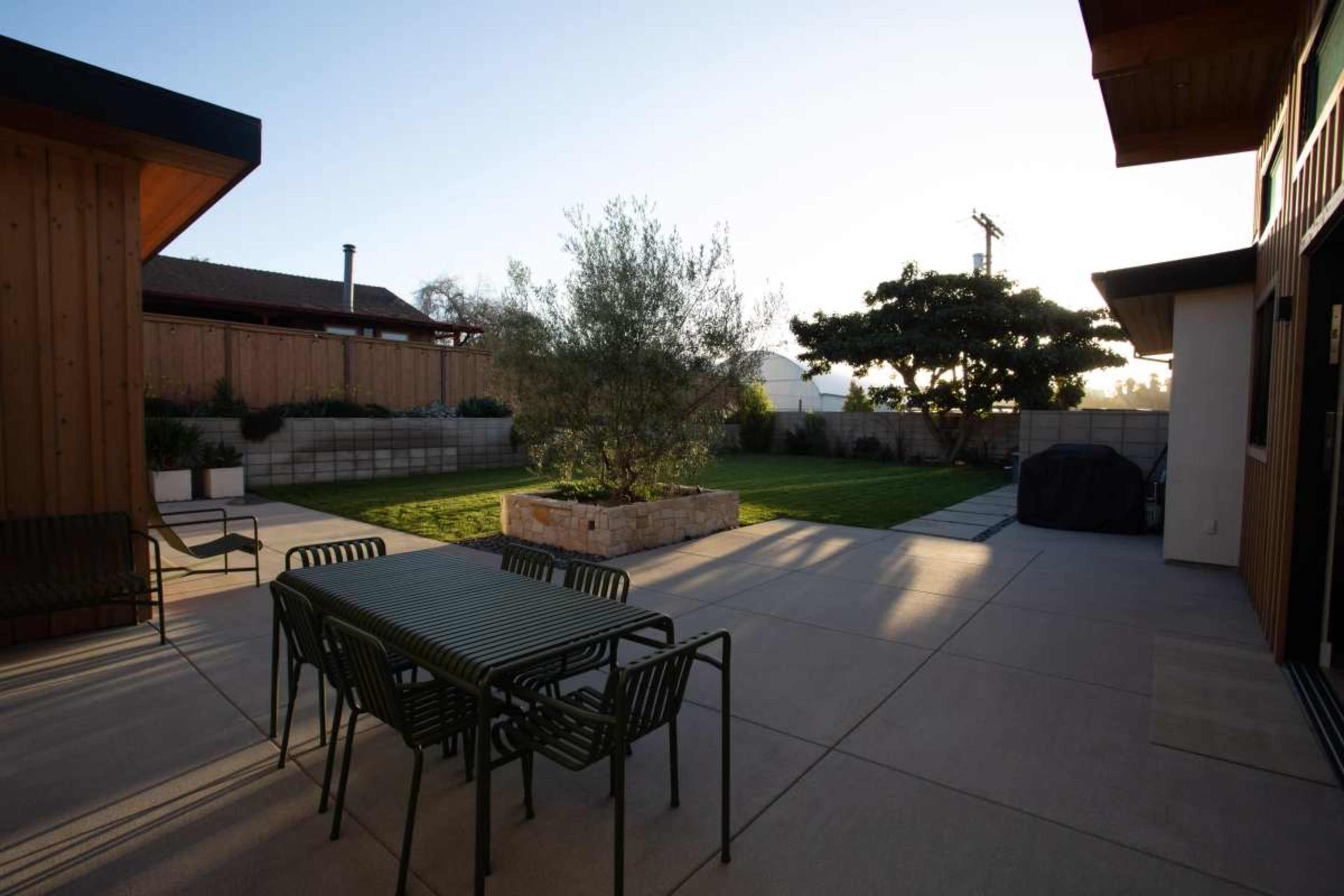 Single Level Modern Ranch Home Right By Da Beach (about a mile) Image in Leucadia, Encinitas, CA