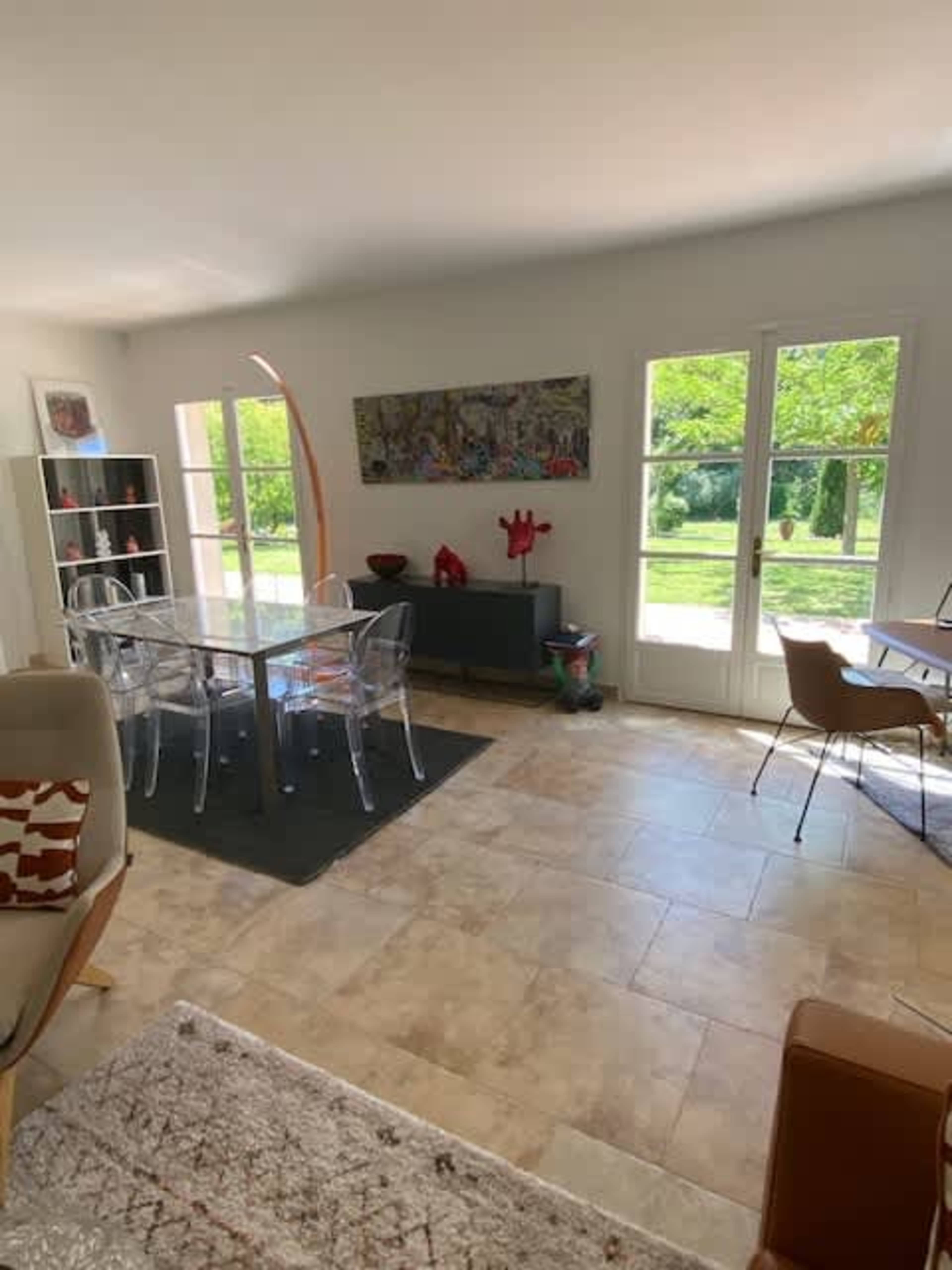 Bastide et jardin paysager Image in , AURIOL