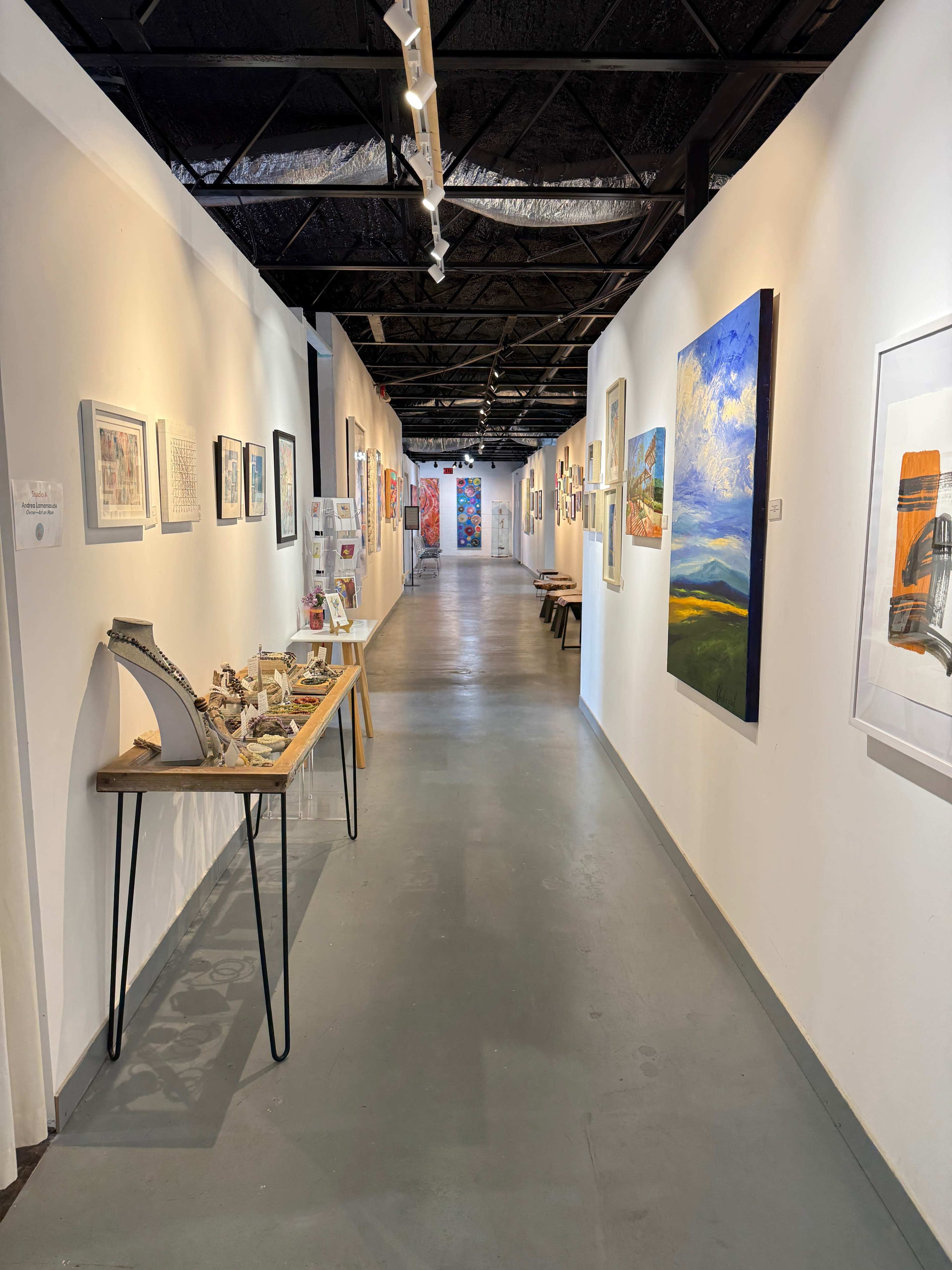 Light-Filled East Dallas Gallery Space with Downtown Views Image in Old East Dallas, Dallas, TX
