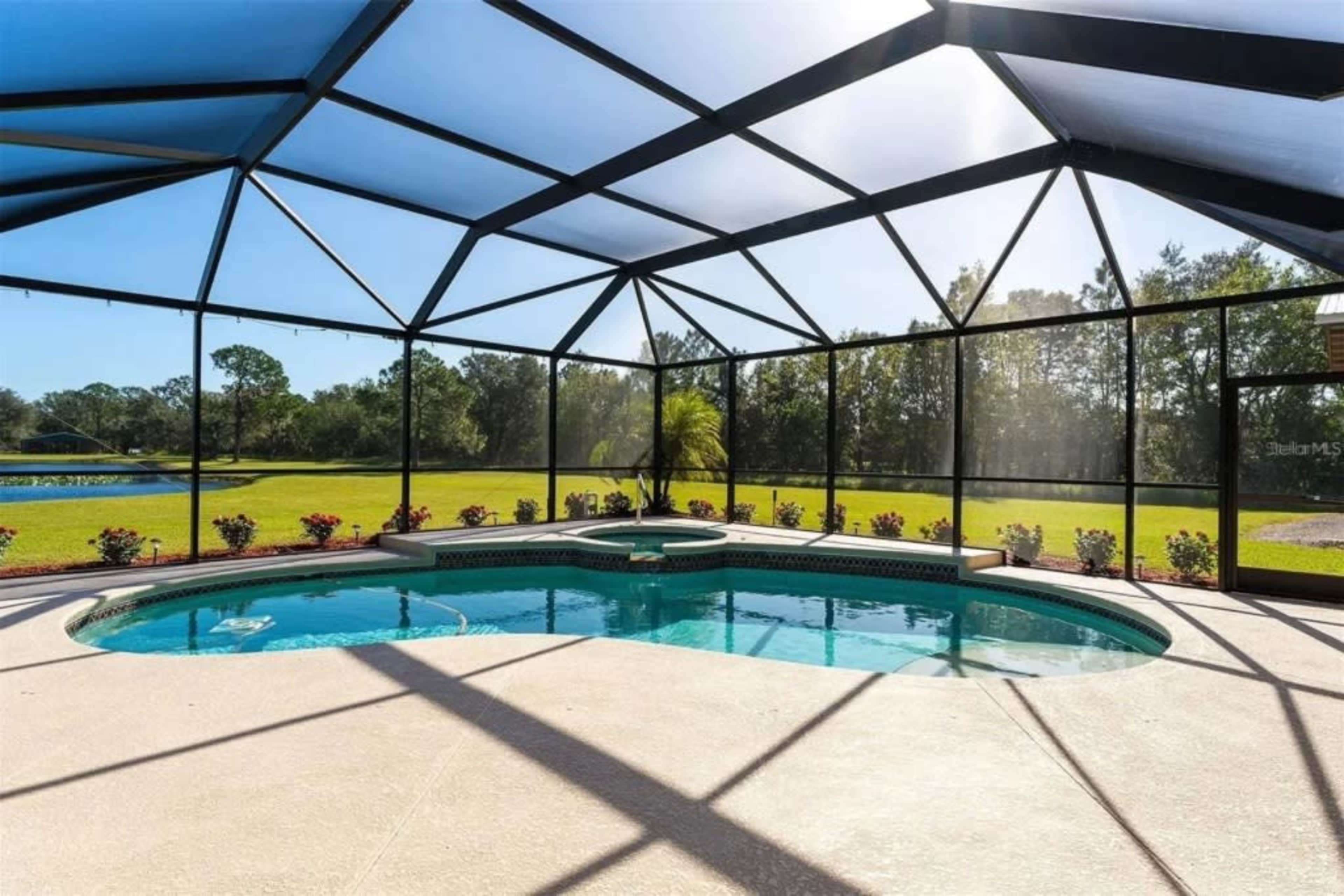 Private Sarasota Estate for Weddings | Outdoor Ceremony & Reception Space Image in Lakewood Ranch, Bradenton, FL
