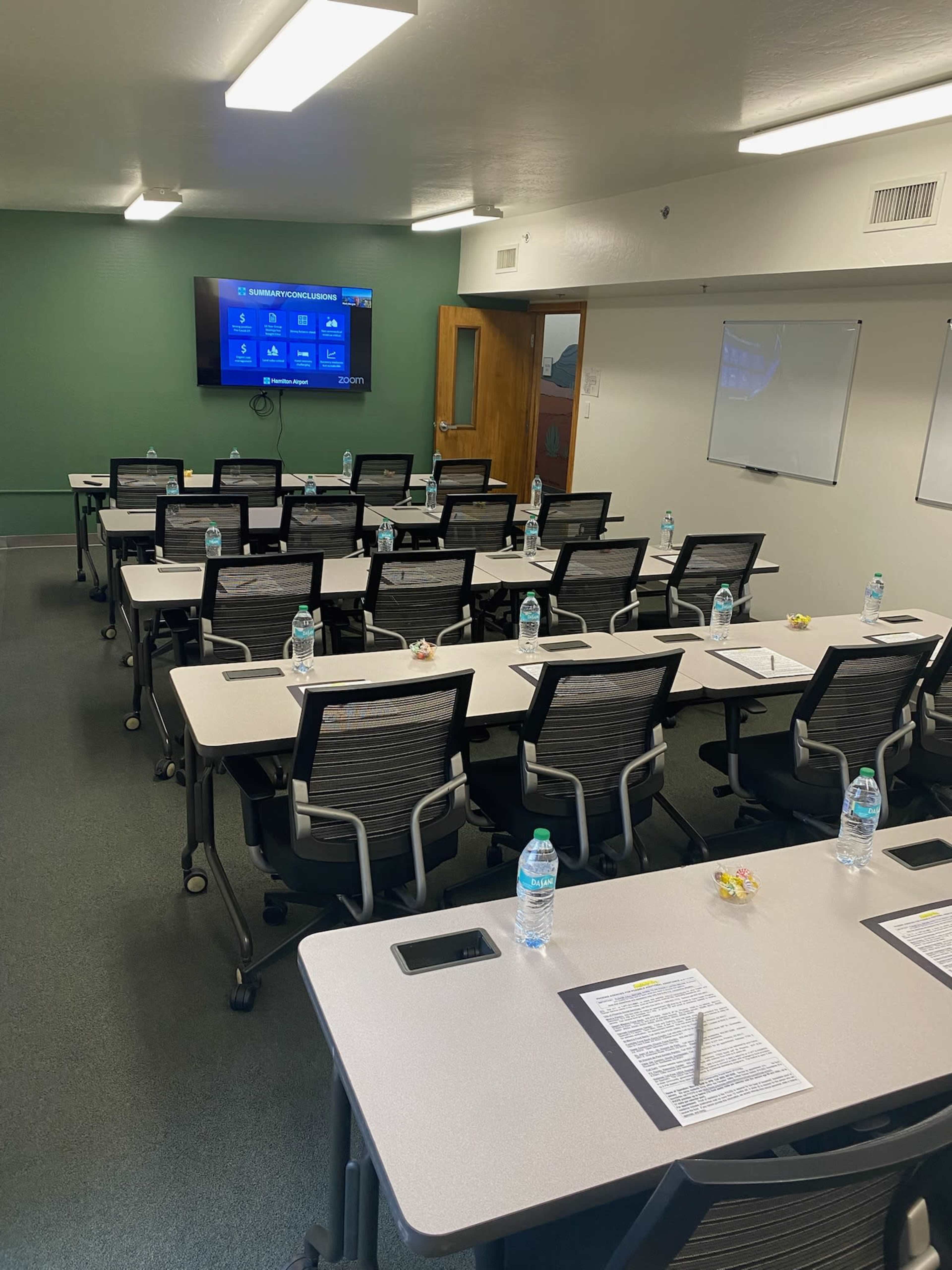 North Scottsdale customizable meeting space with easy user access Image in Central Scottsdale, Scottsdale, AZ
