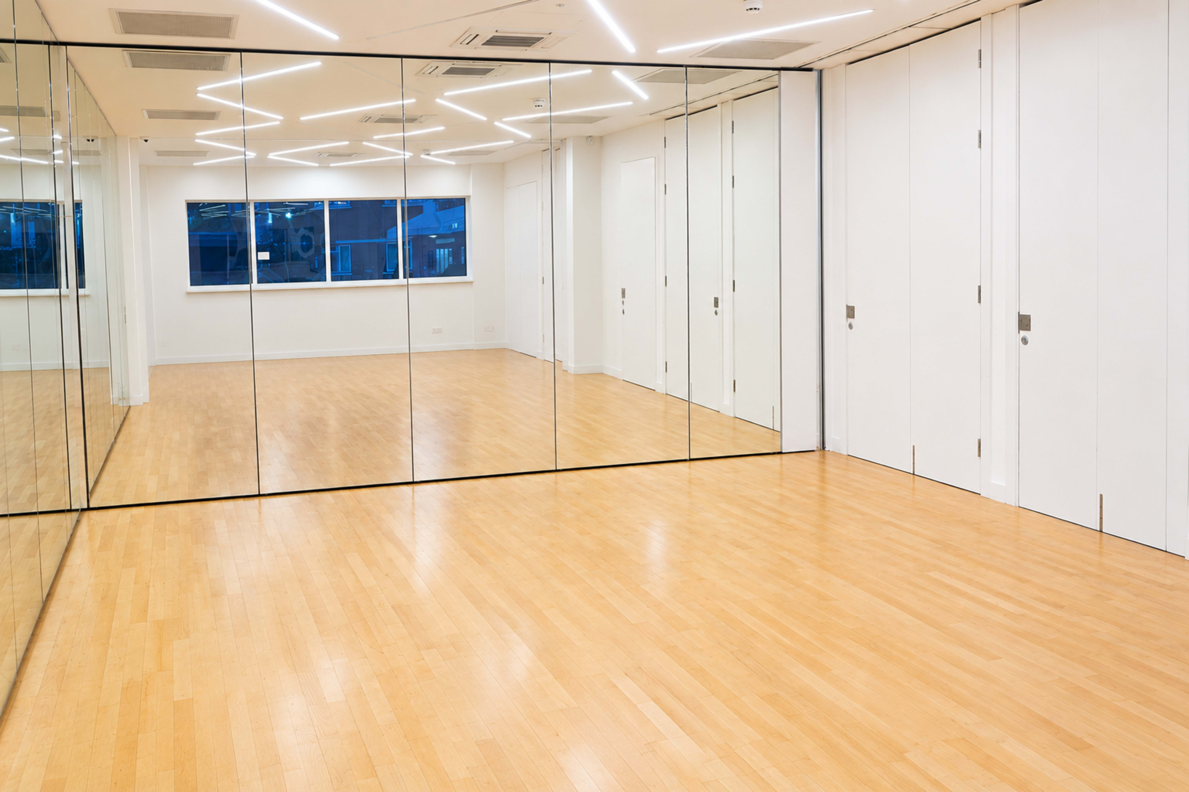 5 Minutes from Old Street Station on Central Street; Main Hall, Dance Space, Meeting Rooms and Music Studios, Classroom and Kitchen Image in Finsbury, London, ENG