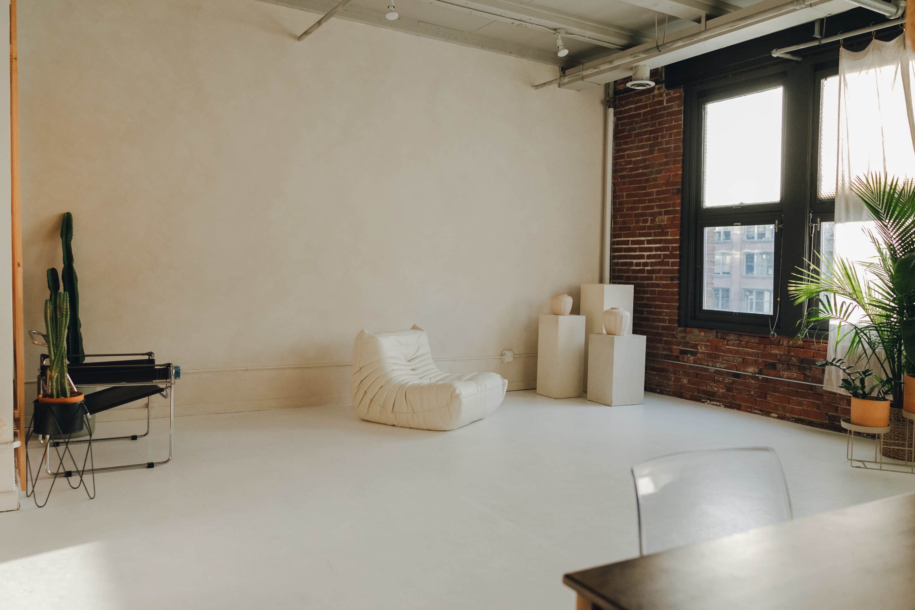 **NEW EDITORIAL DESERT INSPIRED SPACE** Neu Haus Image in Downtown Seattle, Seattle, WA