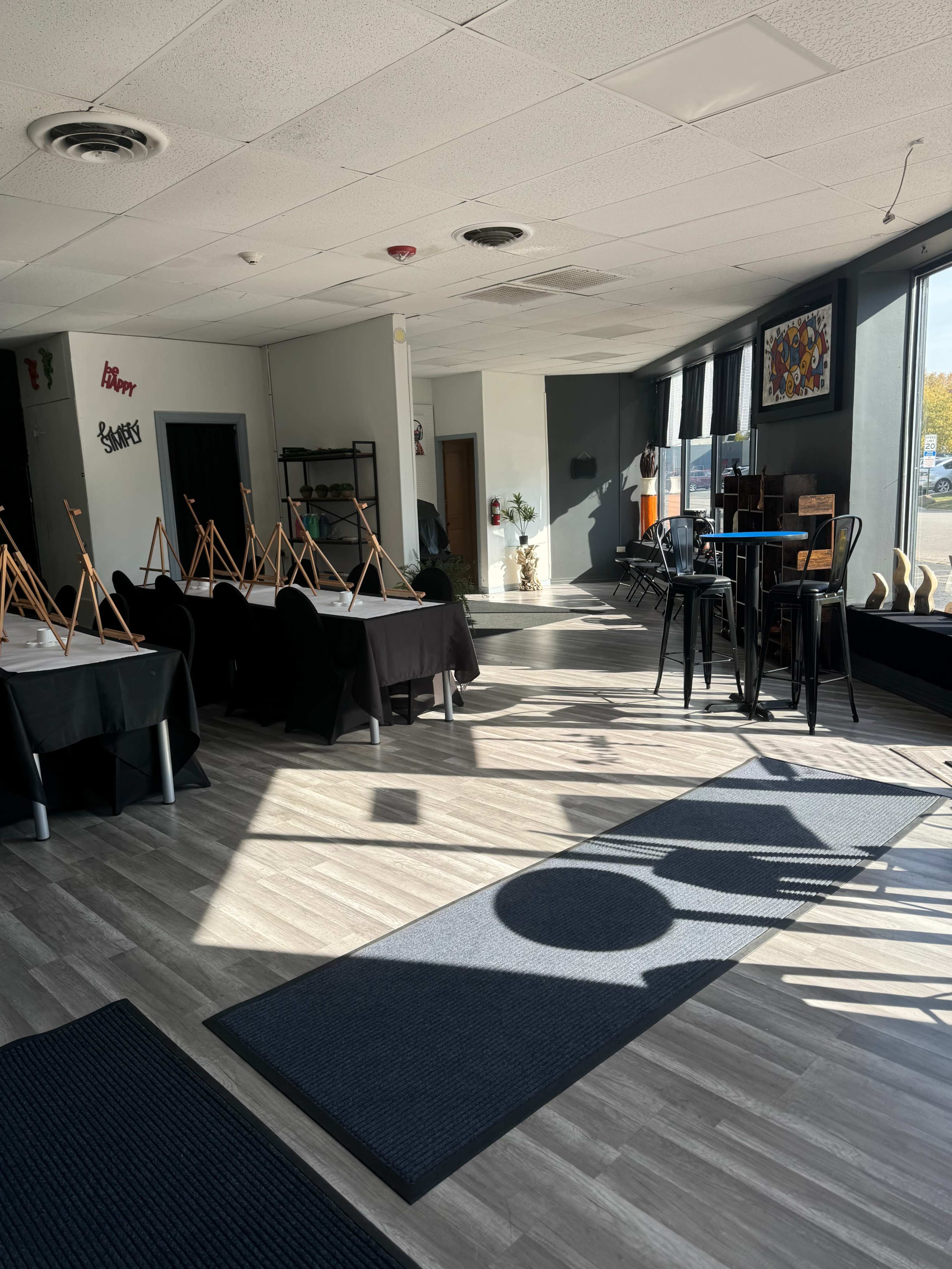A serene artistic vibe with art, music, and coffee! Image in Bremen Township, Midlothian, IL