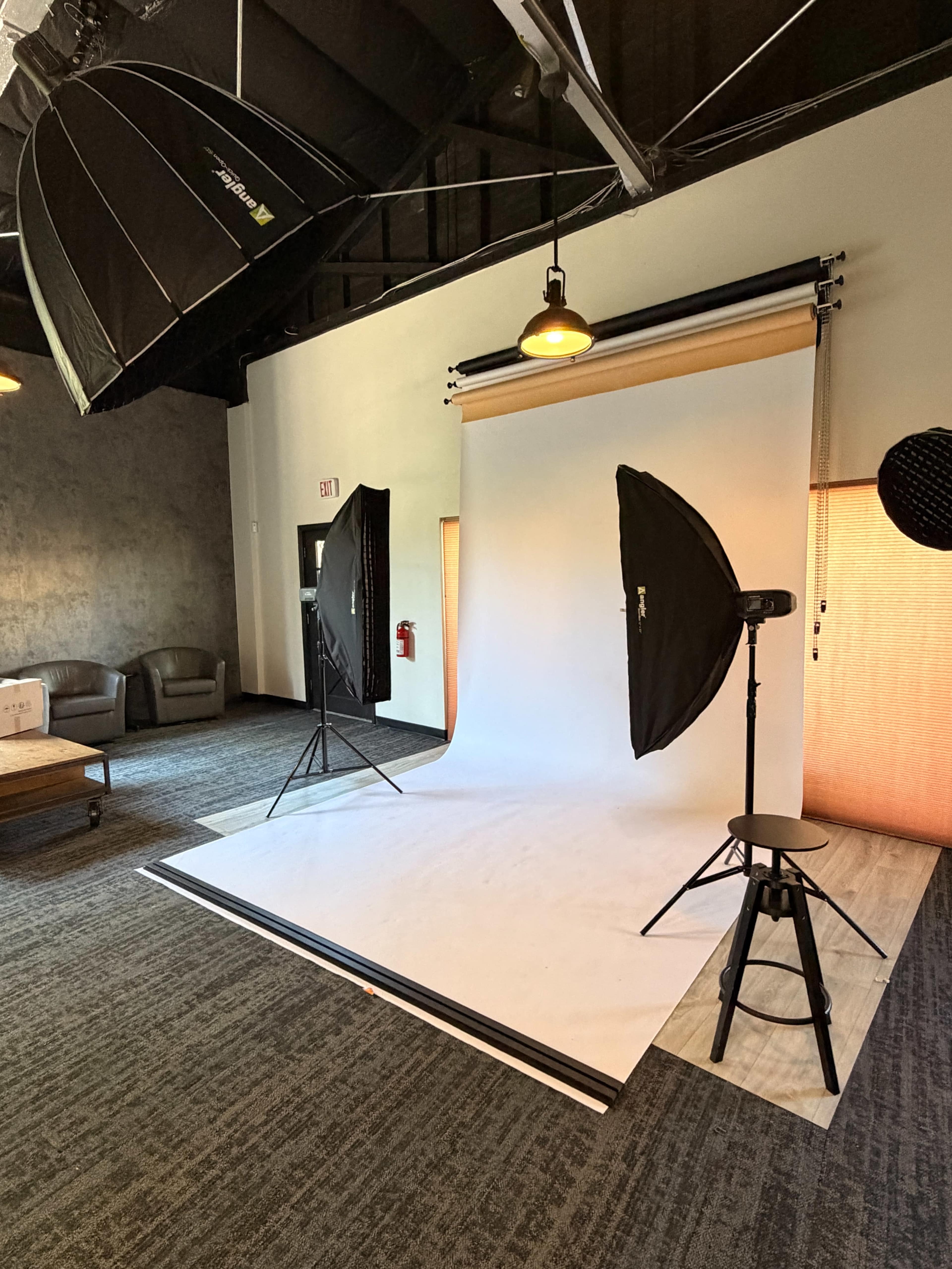 High ceiling Photo Studio in Los Gatos Image in Los Gatos, Los Gatos, CA