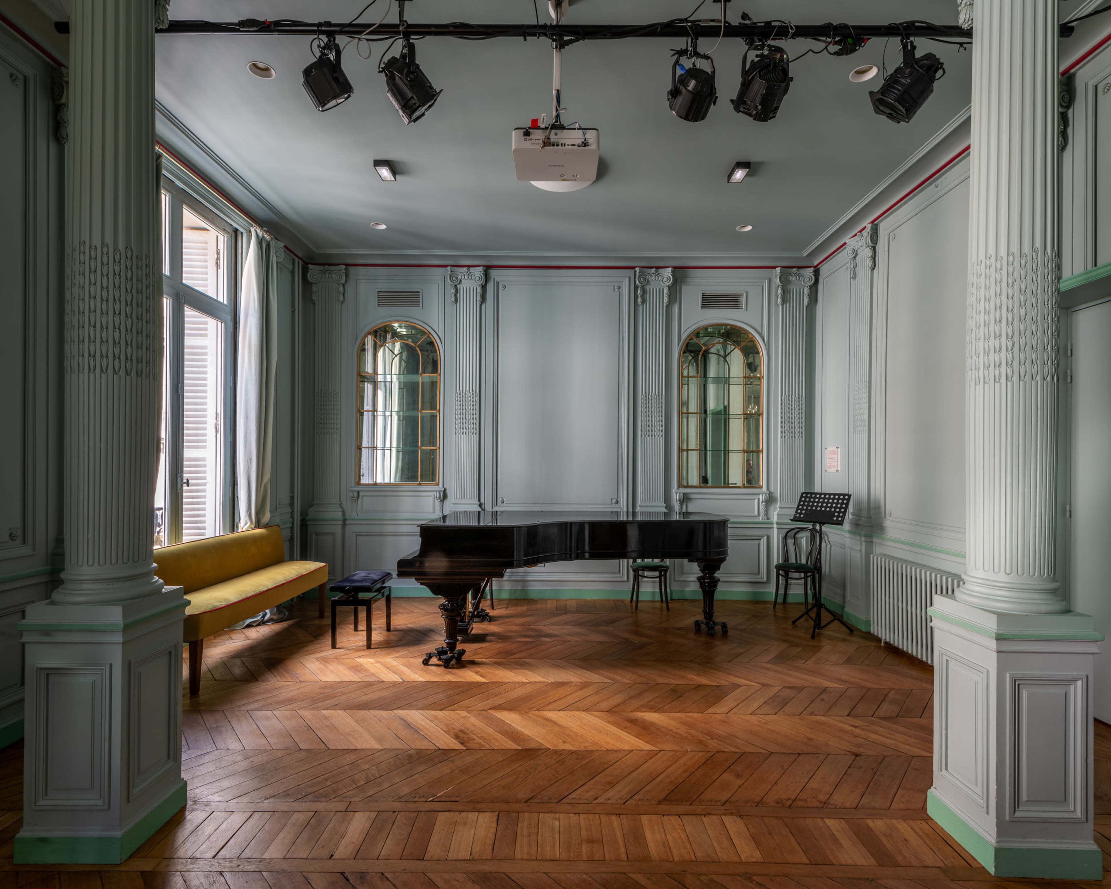 Salon Gustav-Mahler (media) Image in Europe, PARIS