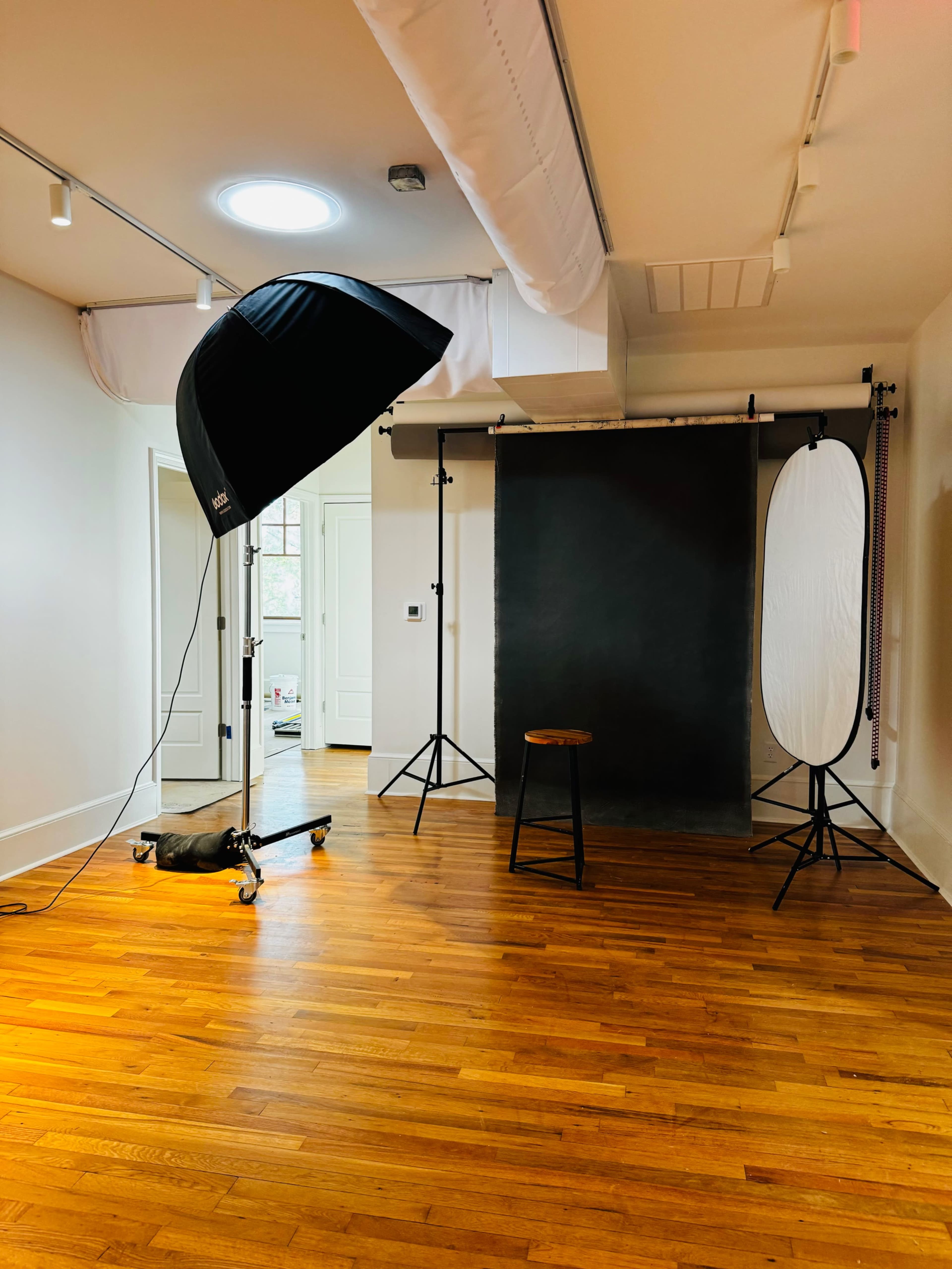Downtown AVL Photo Studio with abundant natural light Image in Downtown, Asheville, NC
