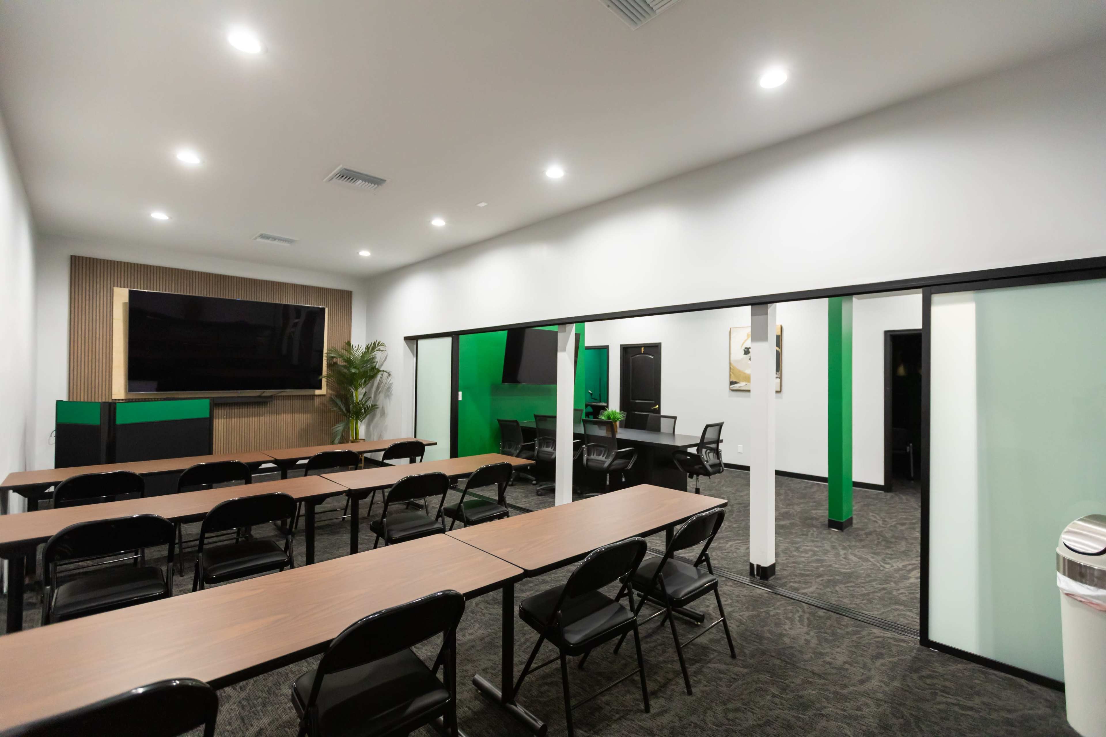Modern Training & Meeting Space in Uptown Whittier Image in Whittier, Whittier, CA