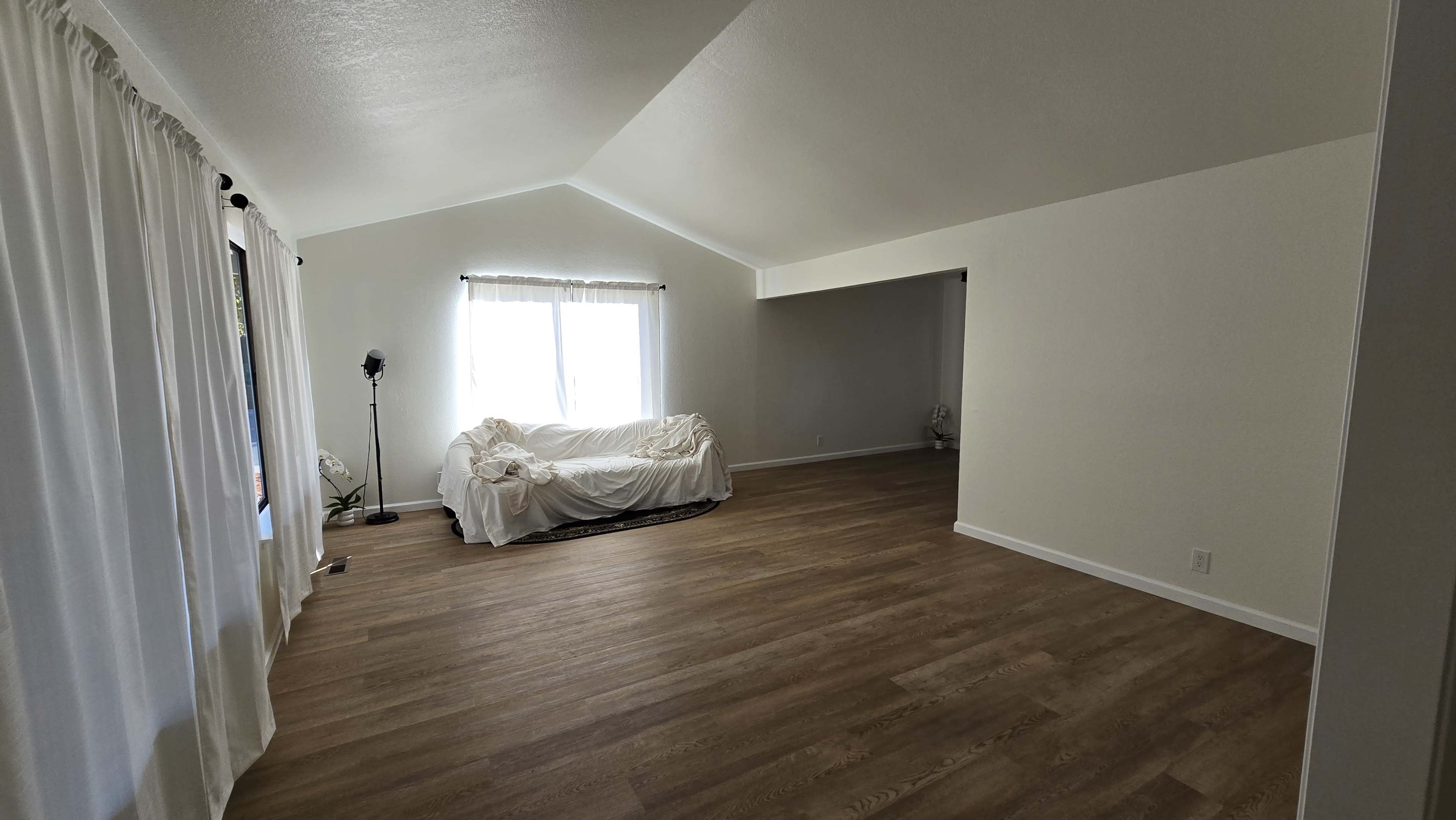 Beautiful blank space house in Suburbia Image in El Sobrante Hills, El Sobrante, CA