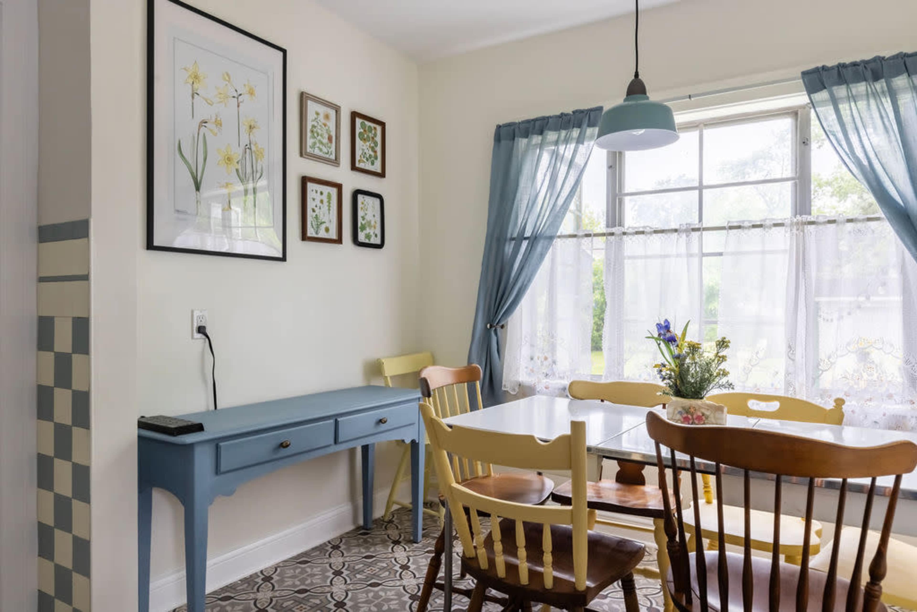 Granny's Time Capsule Image in Euclid, Euclid, OH