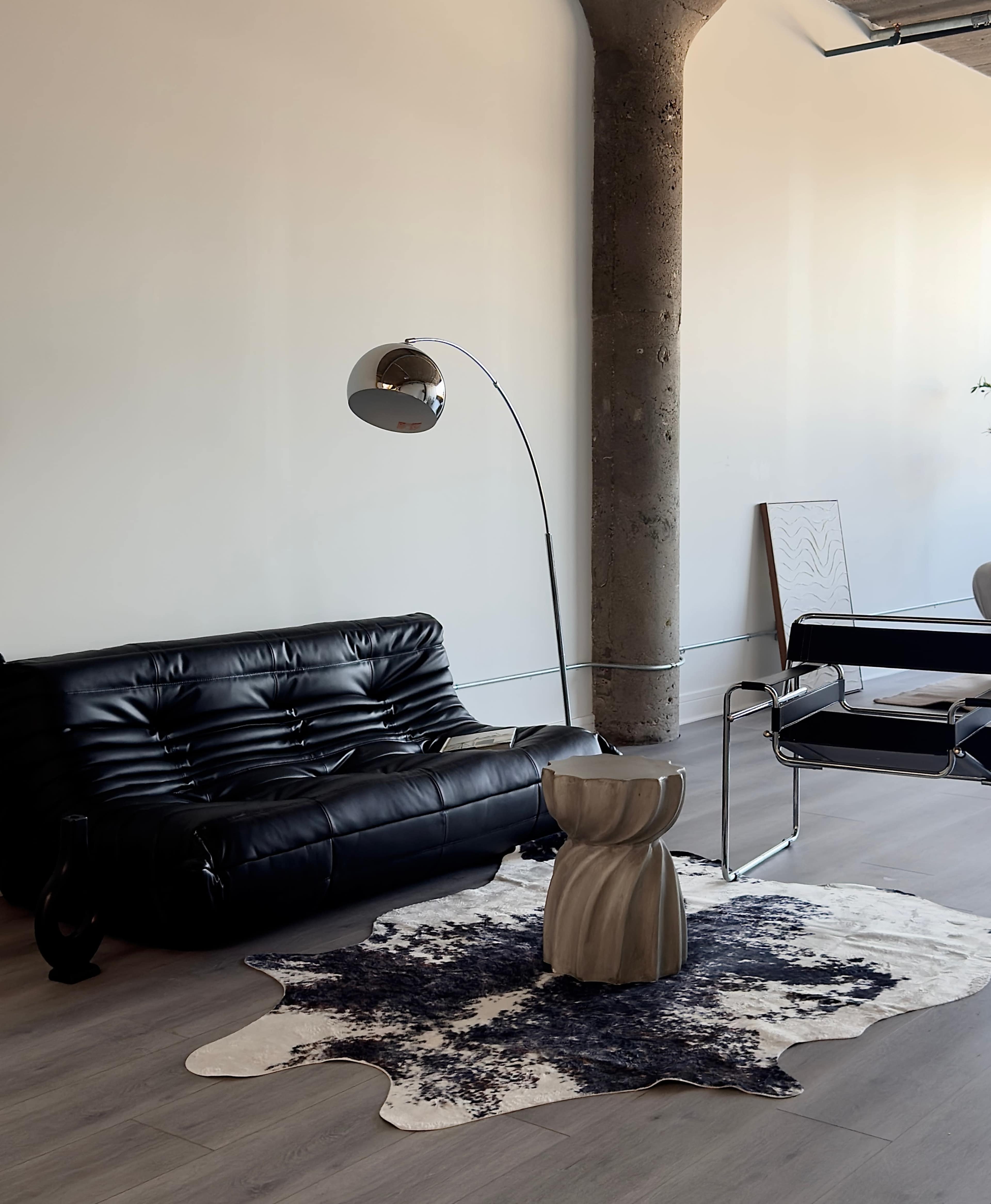 Aesthetic and minimalistic space. Daylight photo studio, fully equipped Image in Uptown, Chicago, IL