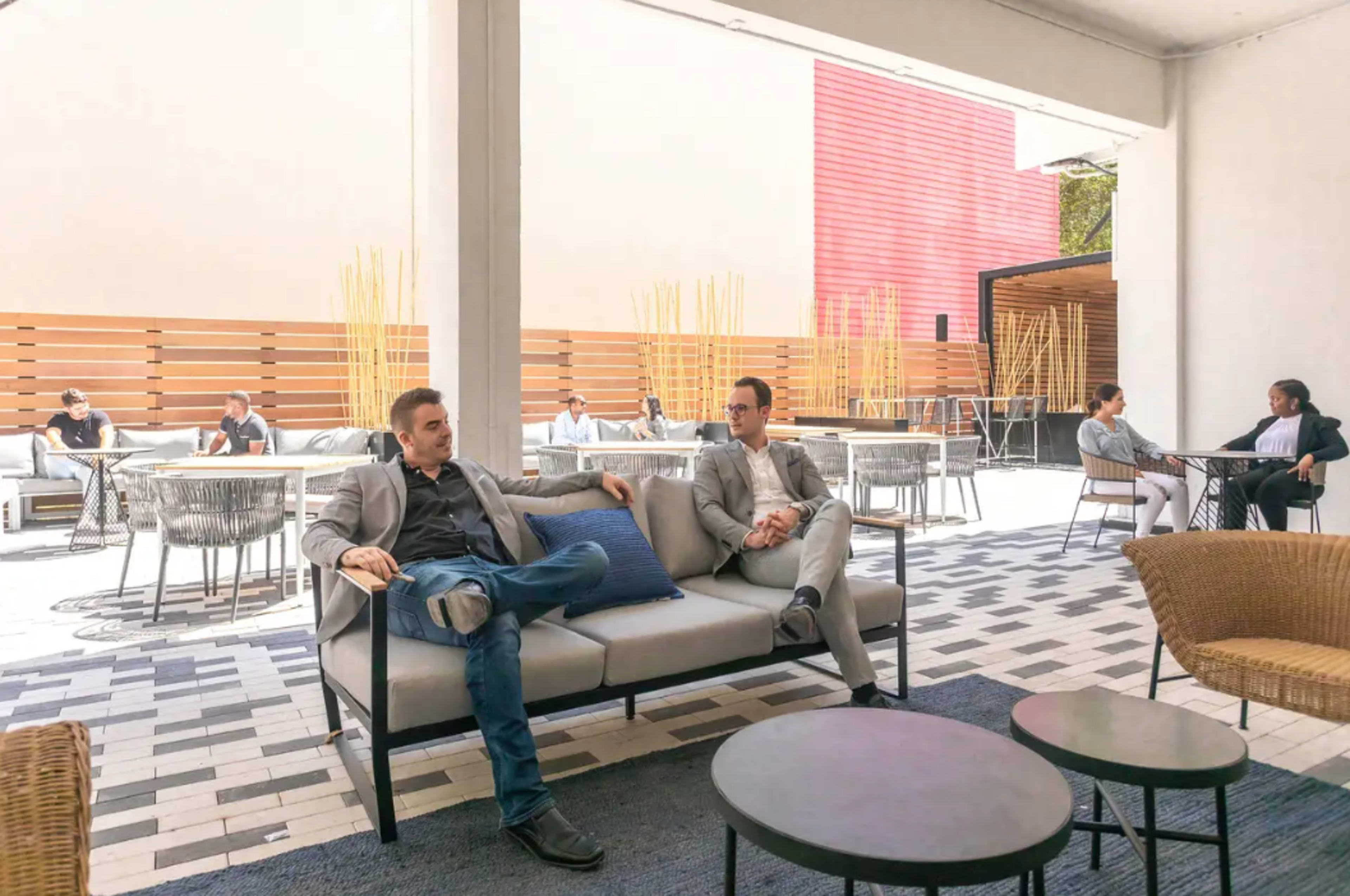 Patio Biscayne Image in Edgewater, Miami, FL