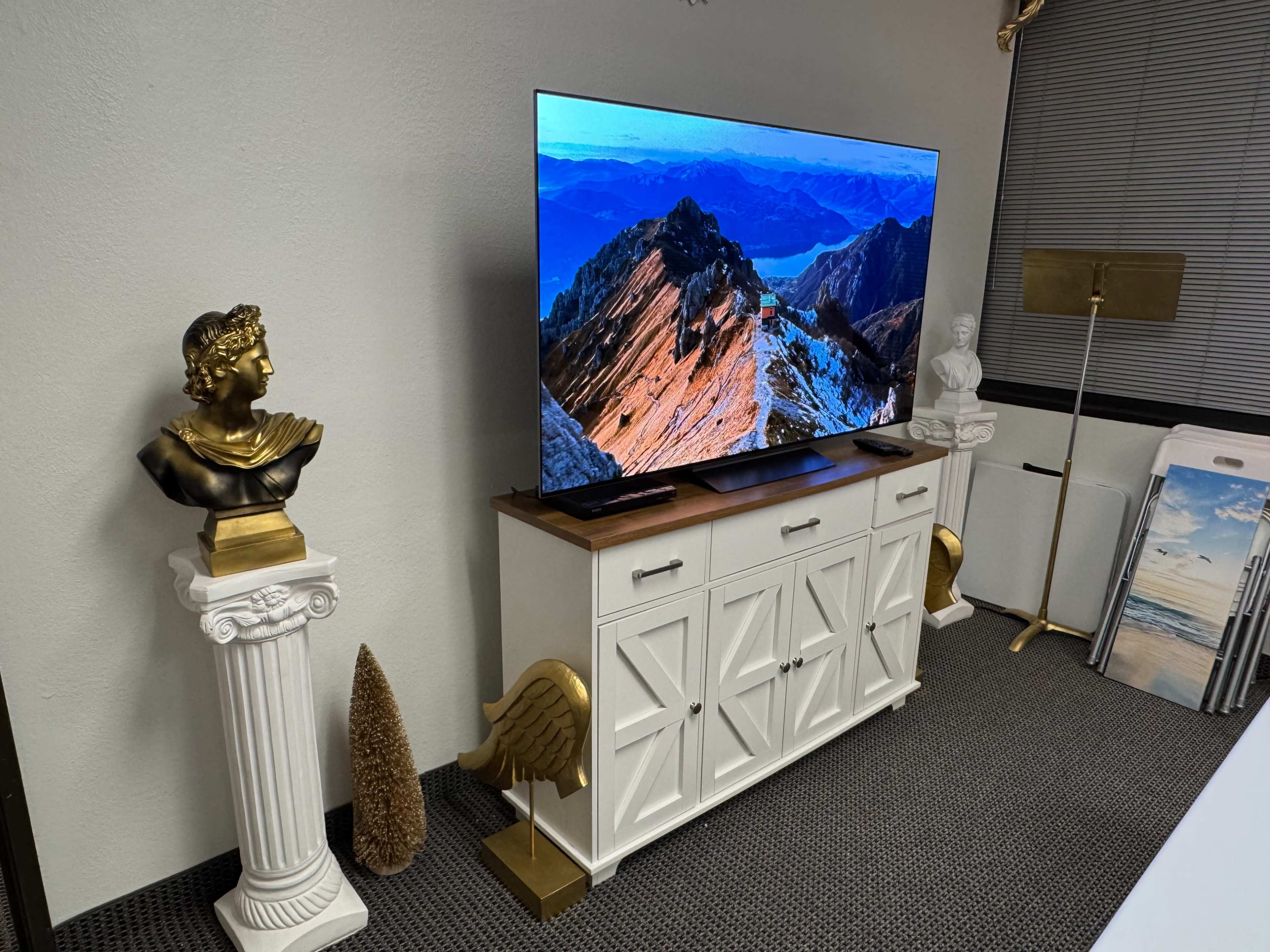 Wealth Hub Image in Lake Highlands, Dallas, TX