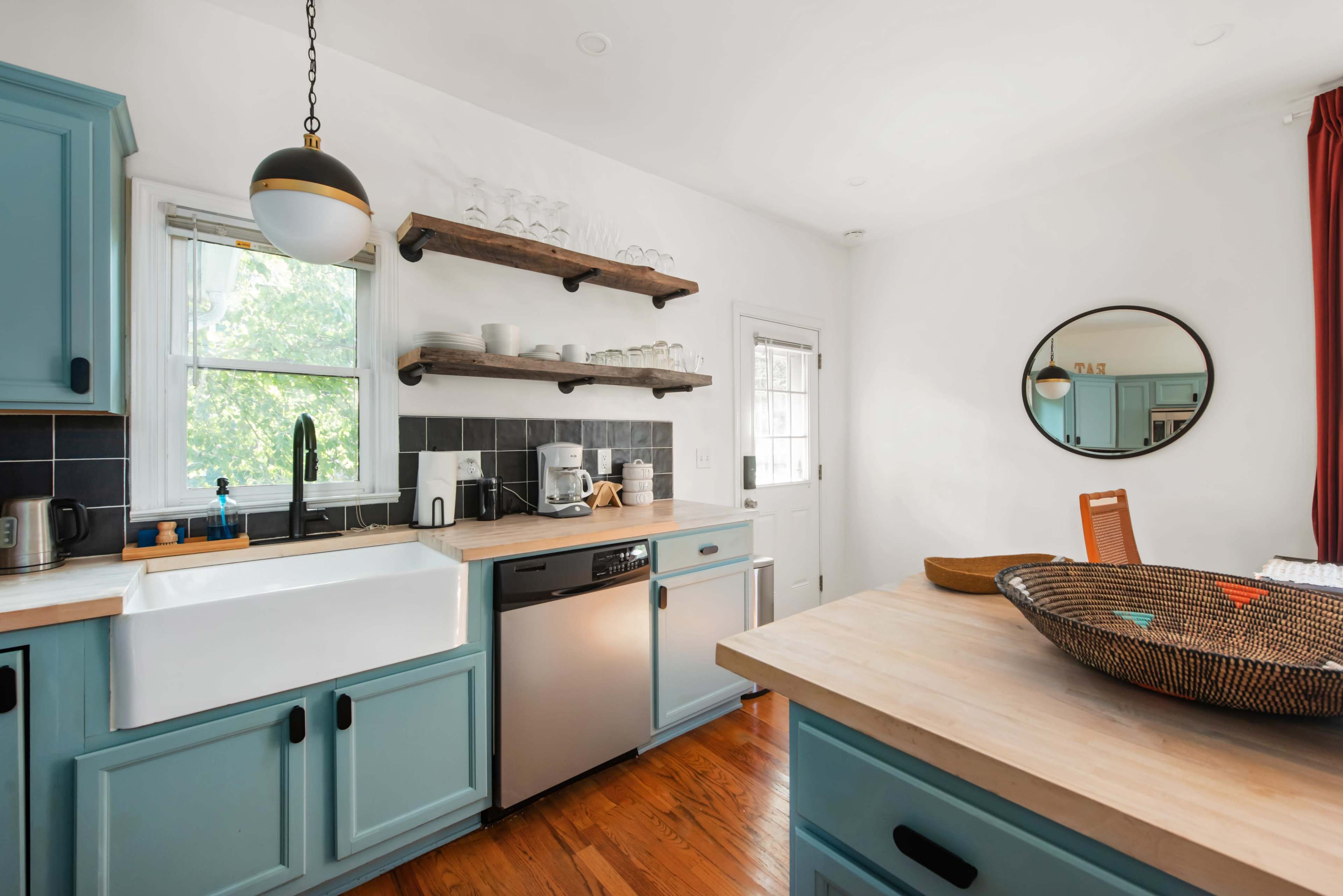 Piccadilly Circus Image in Cabbagetown, Atlanta, GA