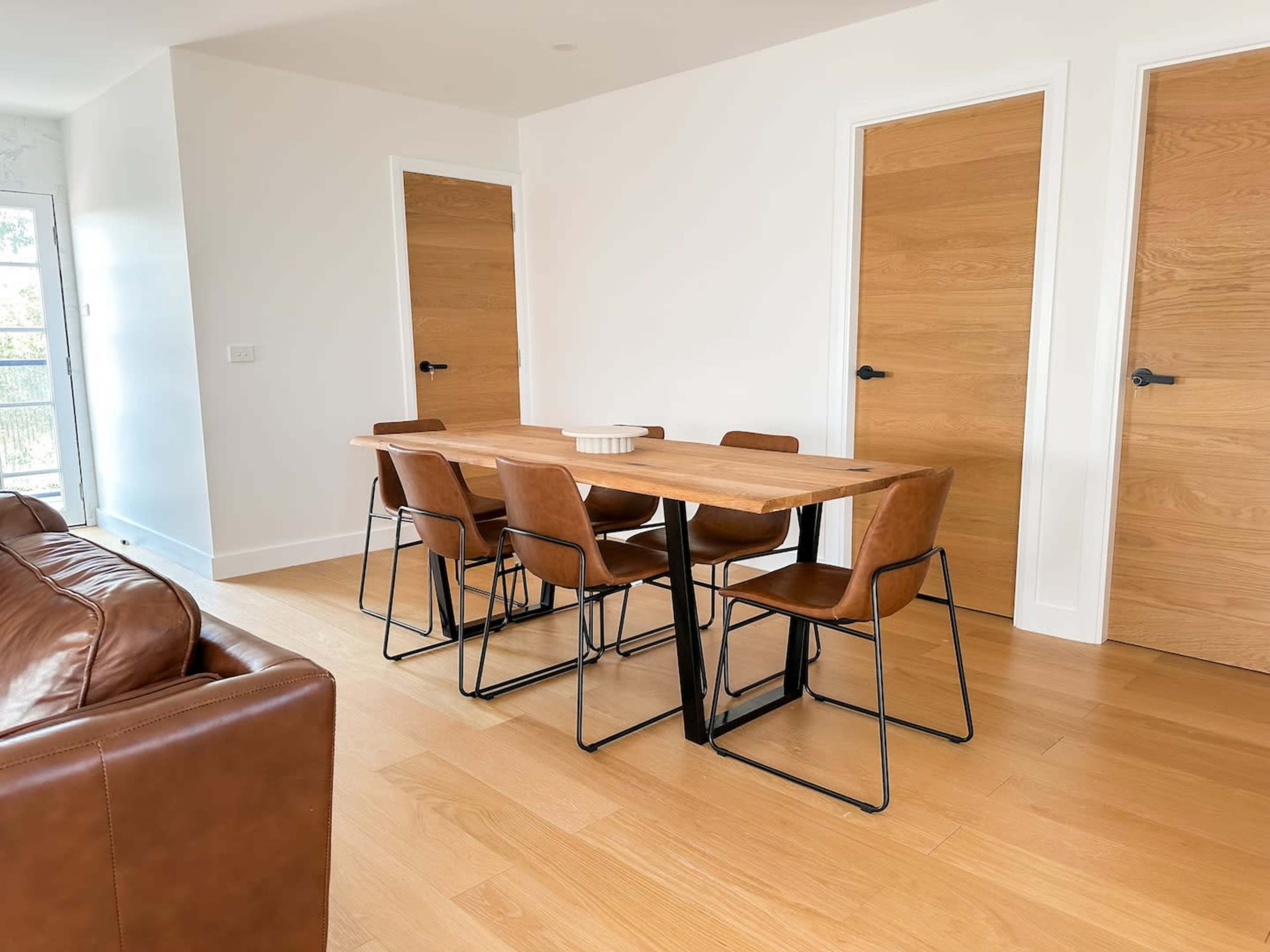Solēnia Studio – Light-Filled Creative Space for Photoshoots, Podcasts & More Image in Lalor, Lalor, VIC
