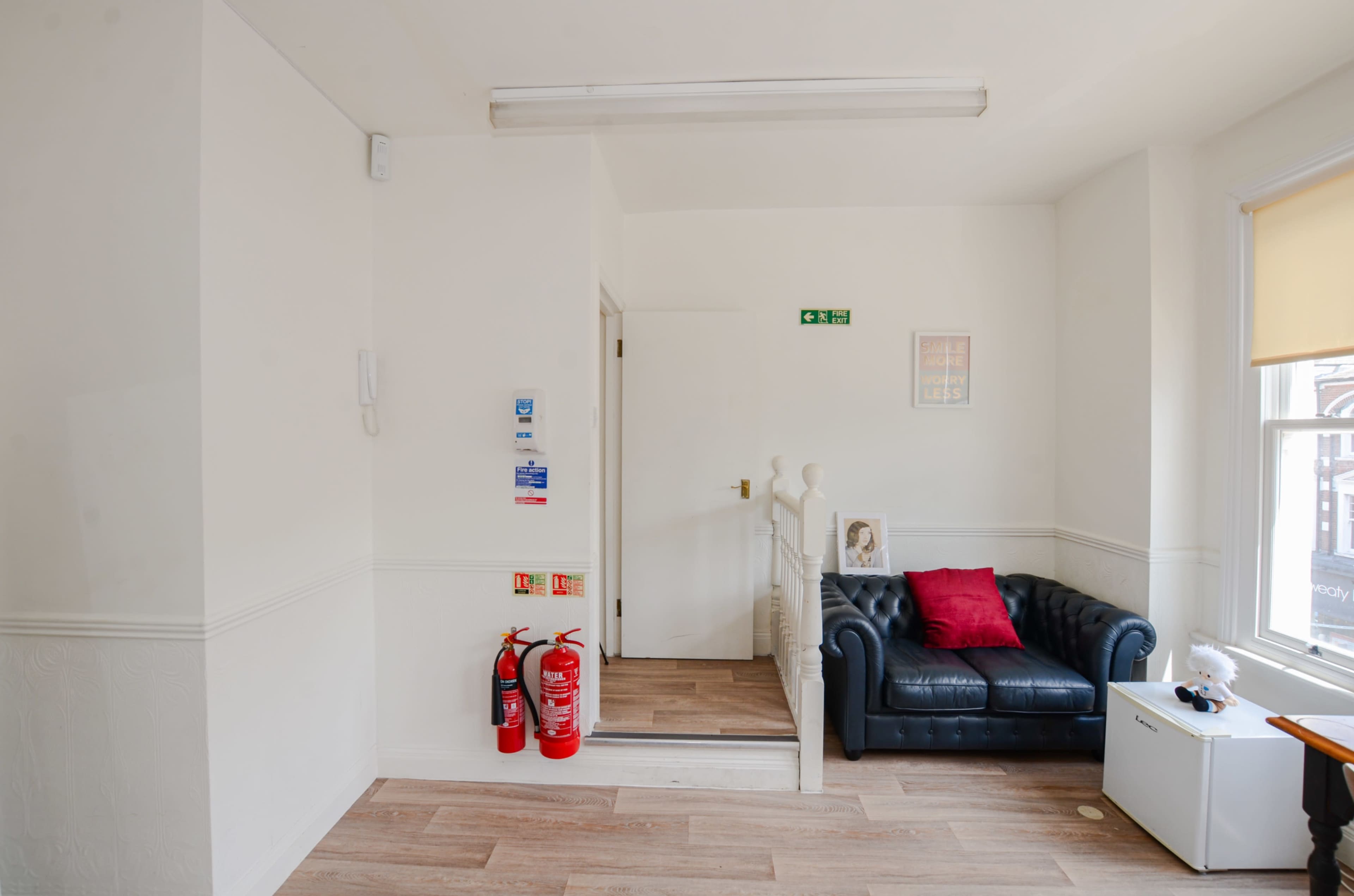 Sunny Spot on The Hill Image in Muswell Hill, london, ENG