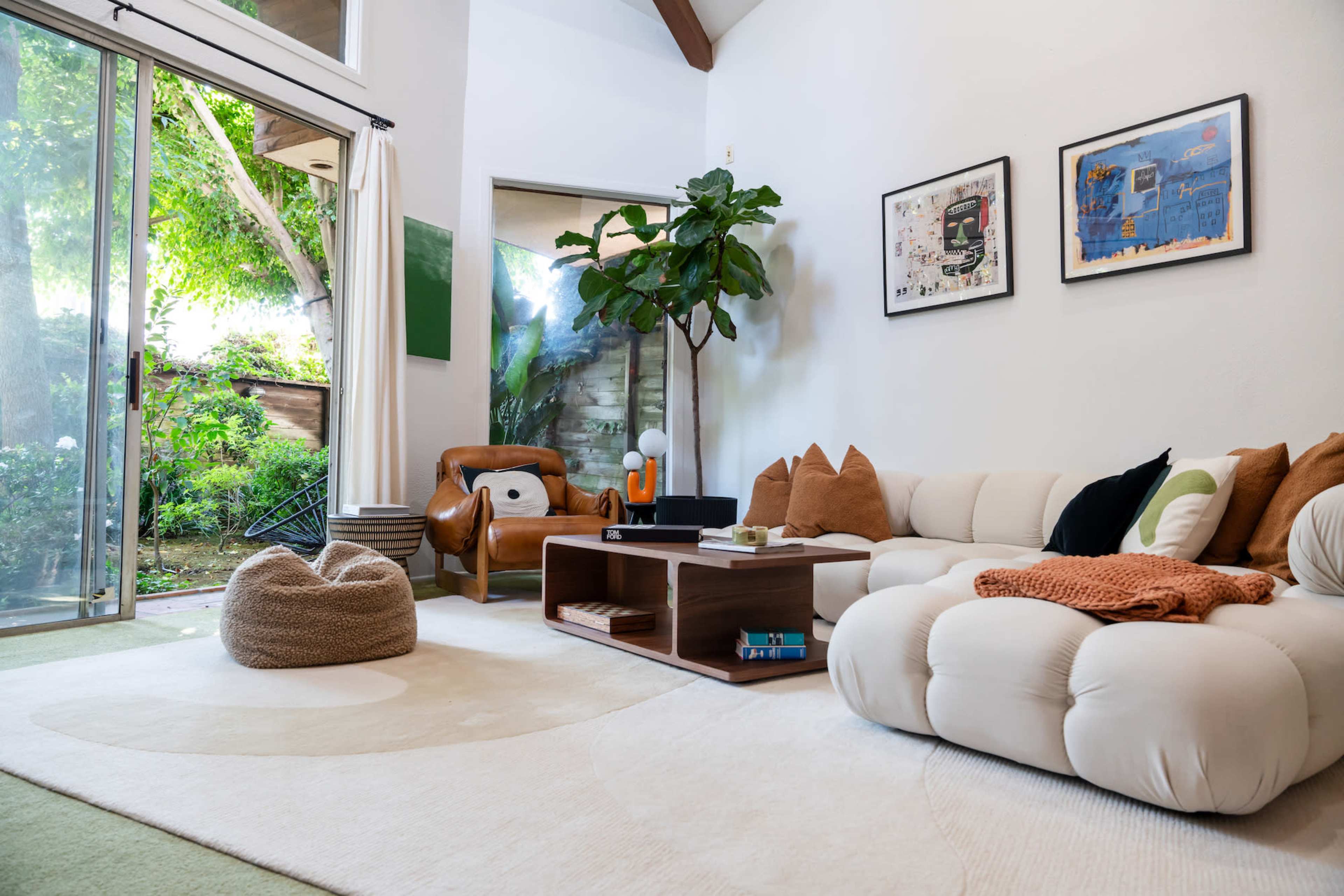 Designer mid-century house in central location Image in Central LA, los angeles, CA