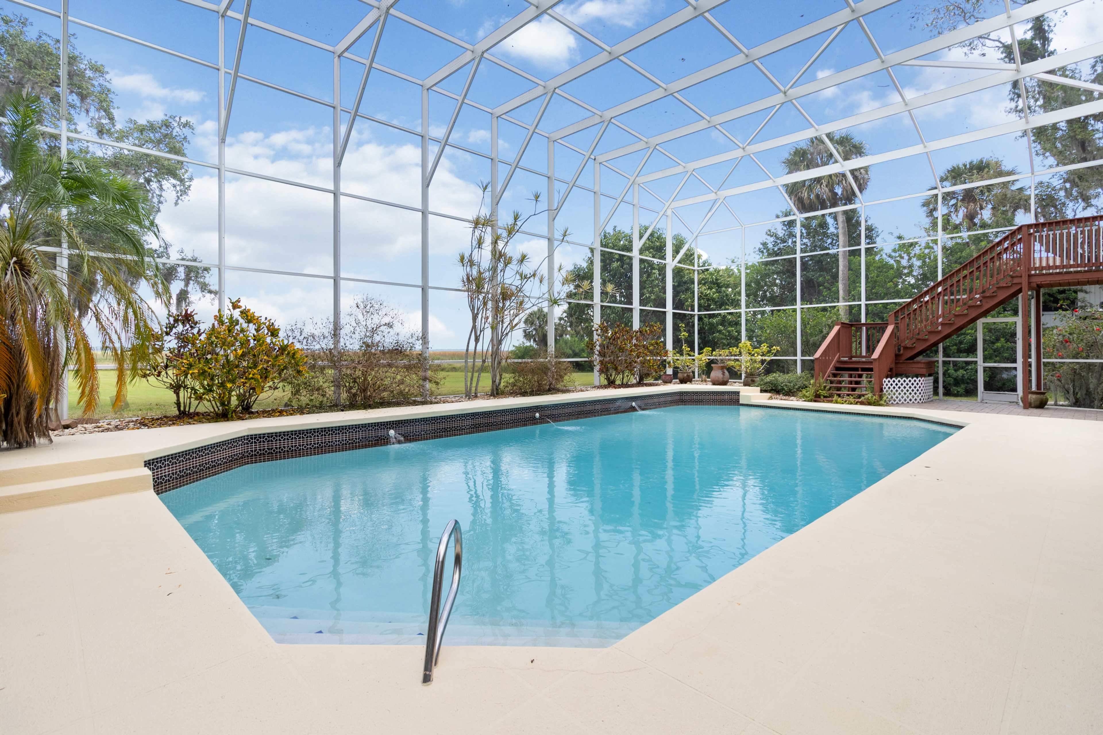 Minimalist Poolside Setting for Creative Productions Image in , Kissimmee, FL