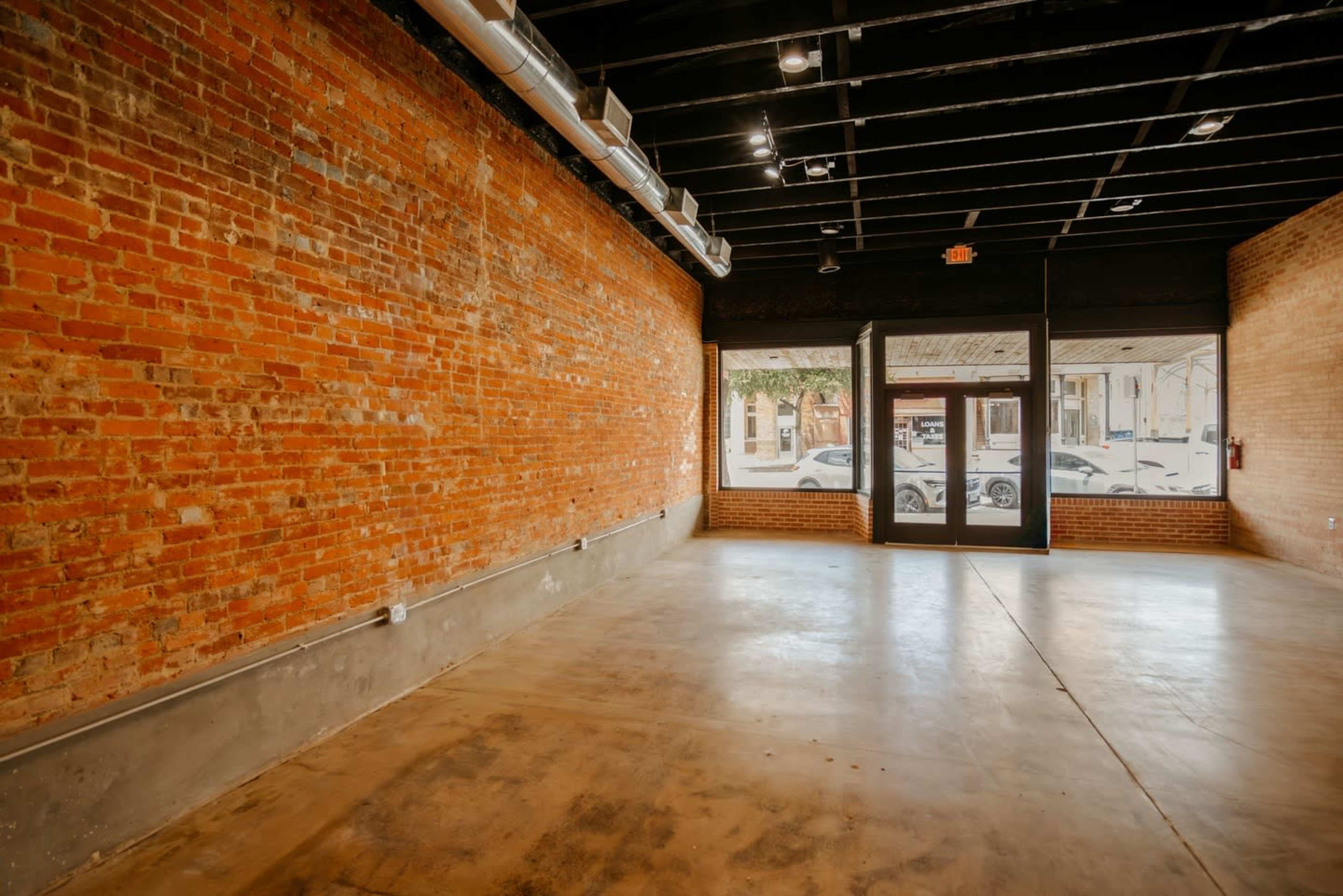 A minimal + versatile space designed for intimate gatherings or creative projects. Image in Ennis, Ennis, TX