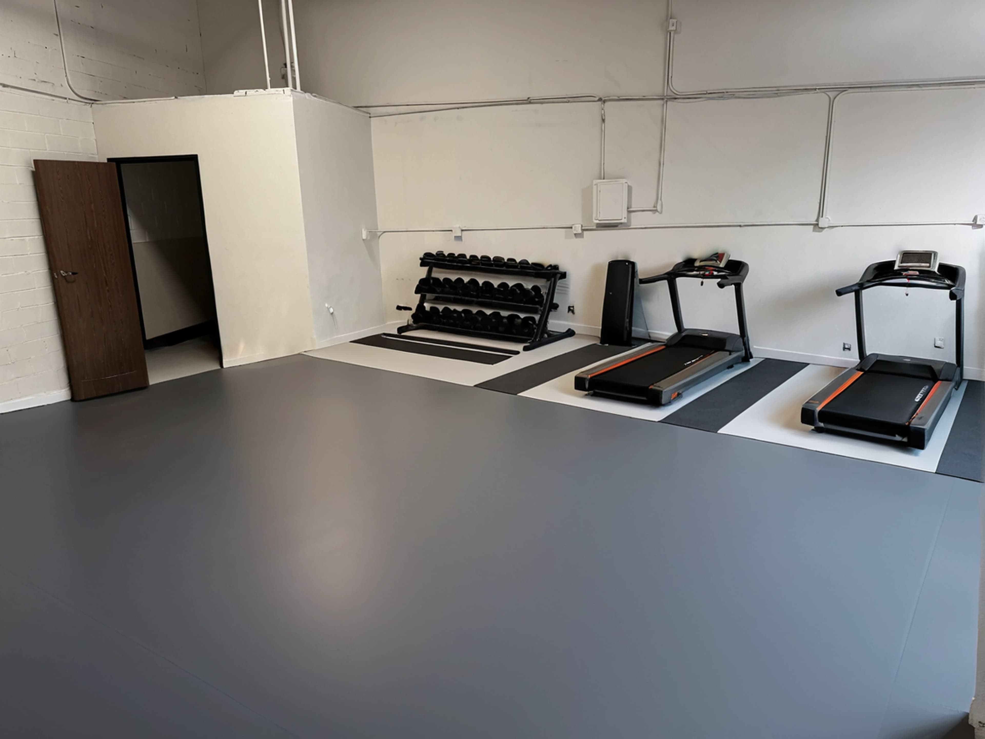 MULTI-PUPOSE SPACIOUS WAREHOUSE Image in Upland, Upland, CA