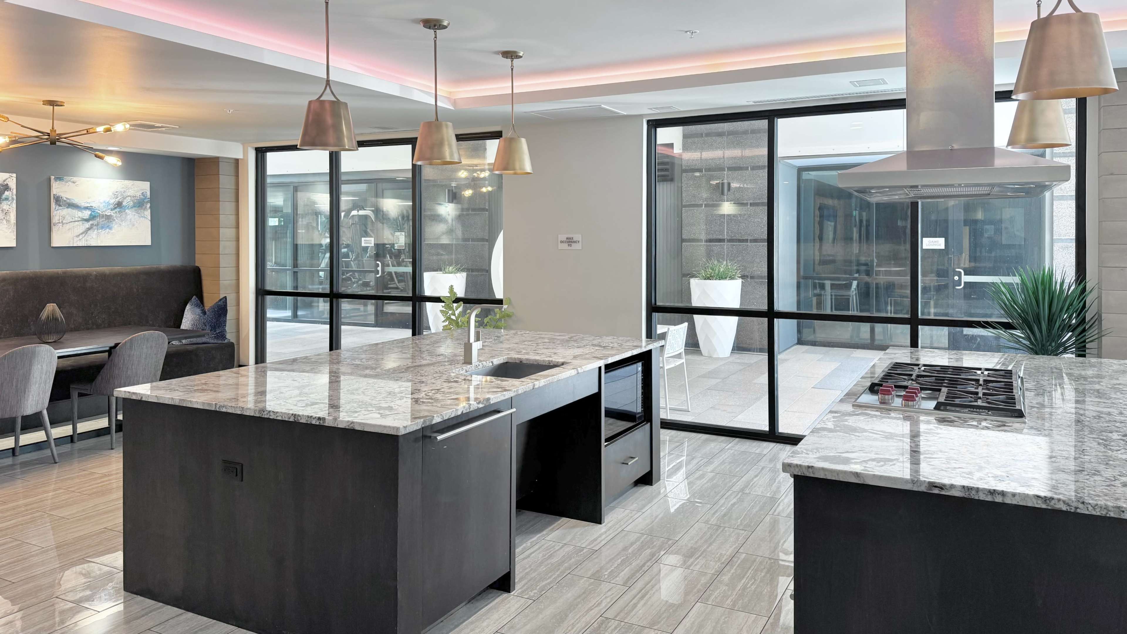 Spacious Entertaining Space with Full Kitchen Image in Downtown Seattle, Seattle, WA