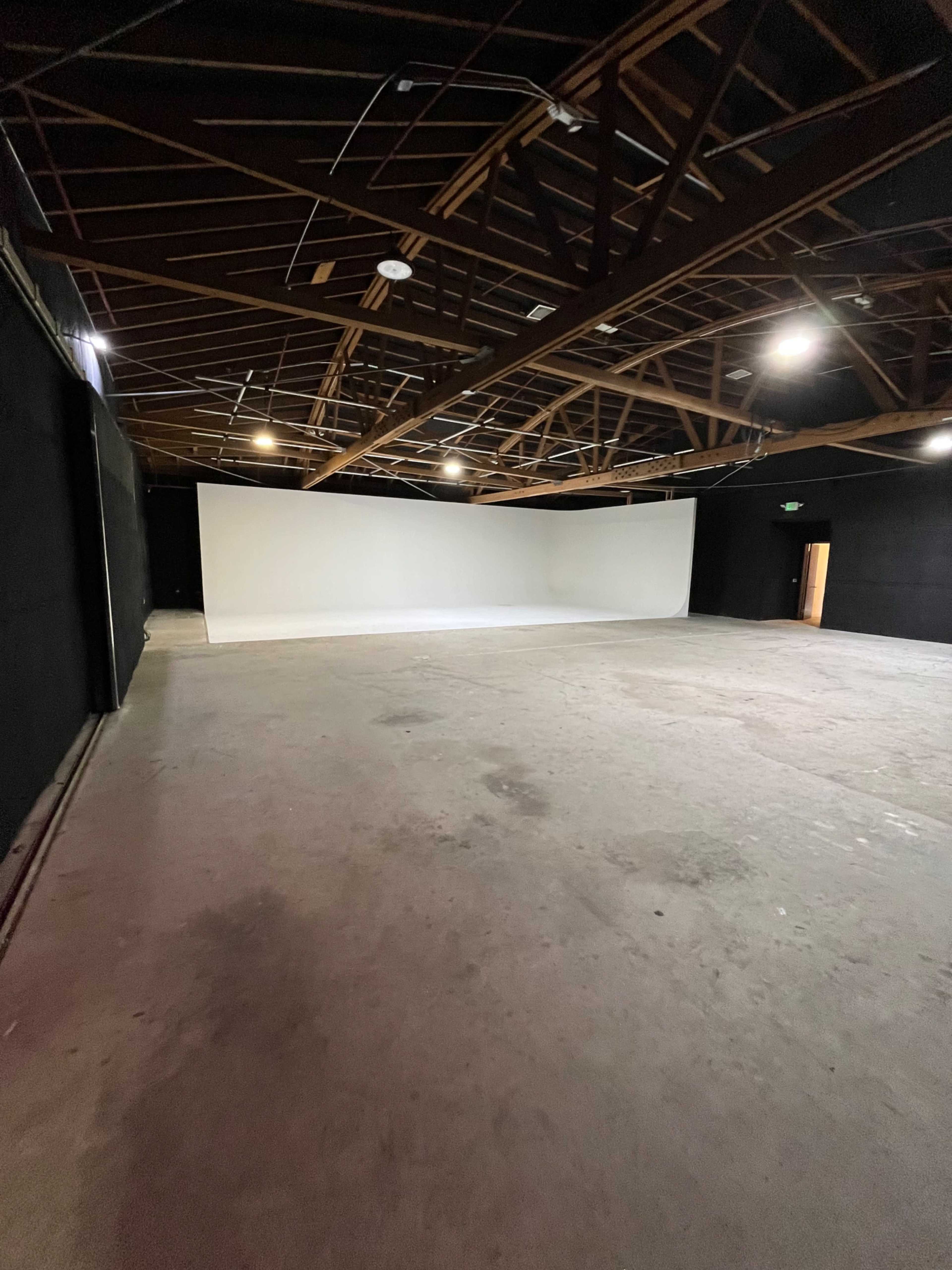 multipurpose urban venue Image in Central LA, los angeles, CA