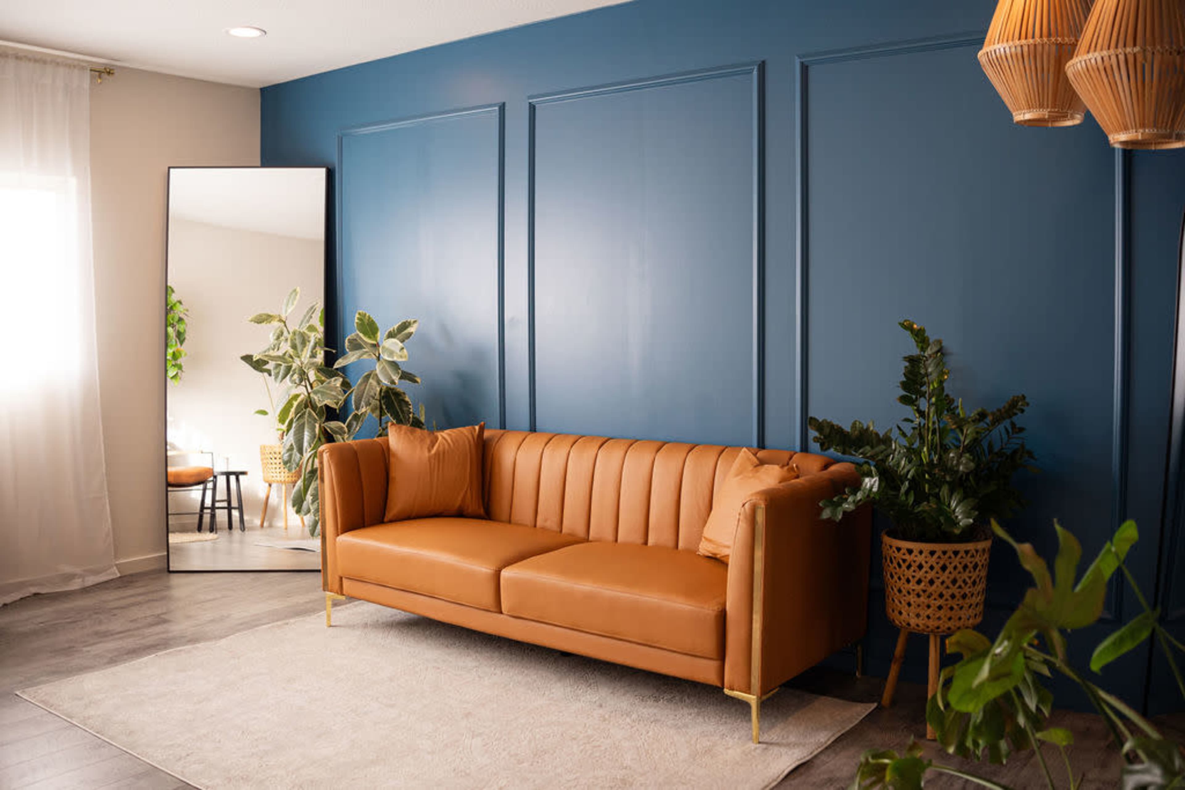 2 Neutral & Bold Natural Light Photo Studios Image in Oak View, Huntington Beach, CA