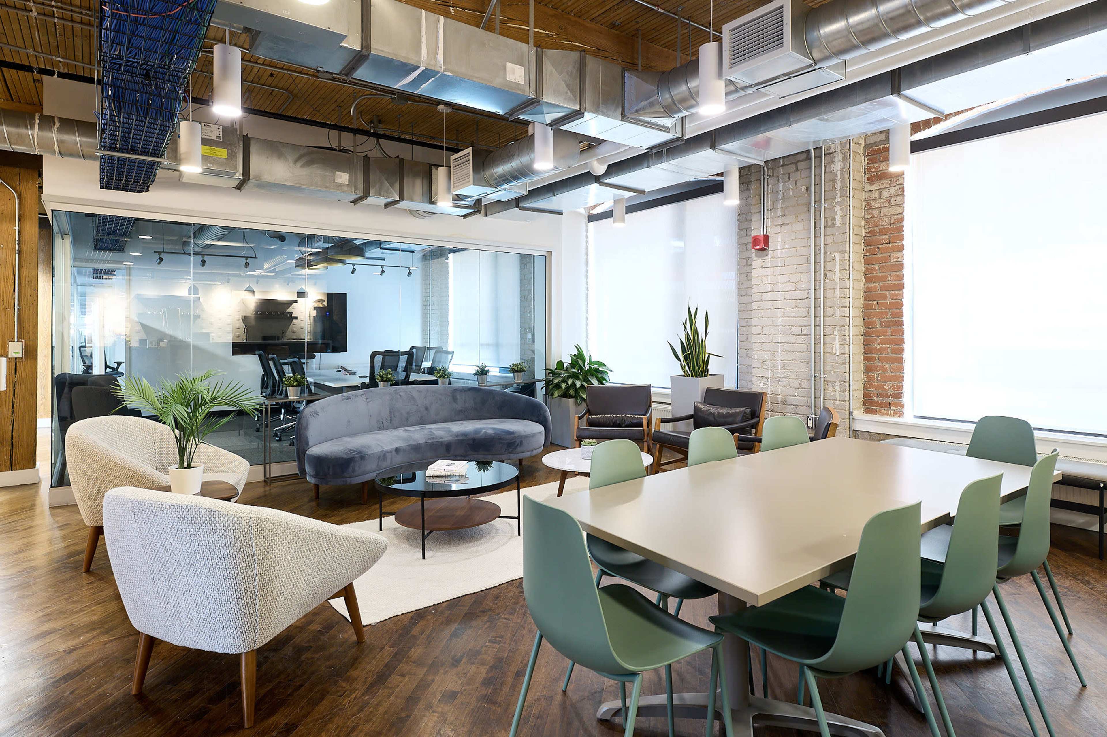 Niagara Room Image in Wellington Place, Toronto, ON