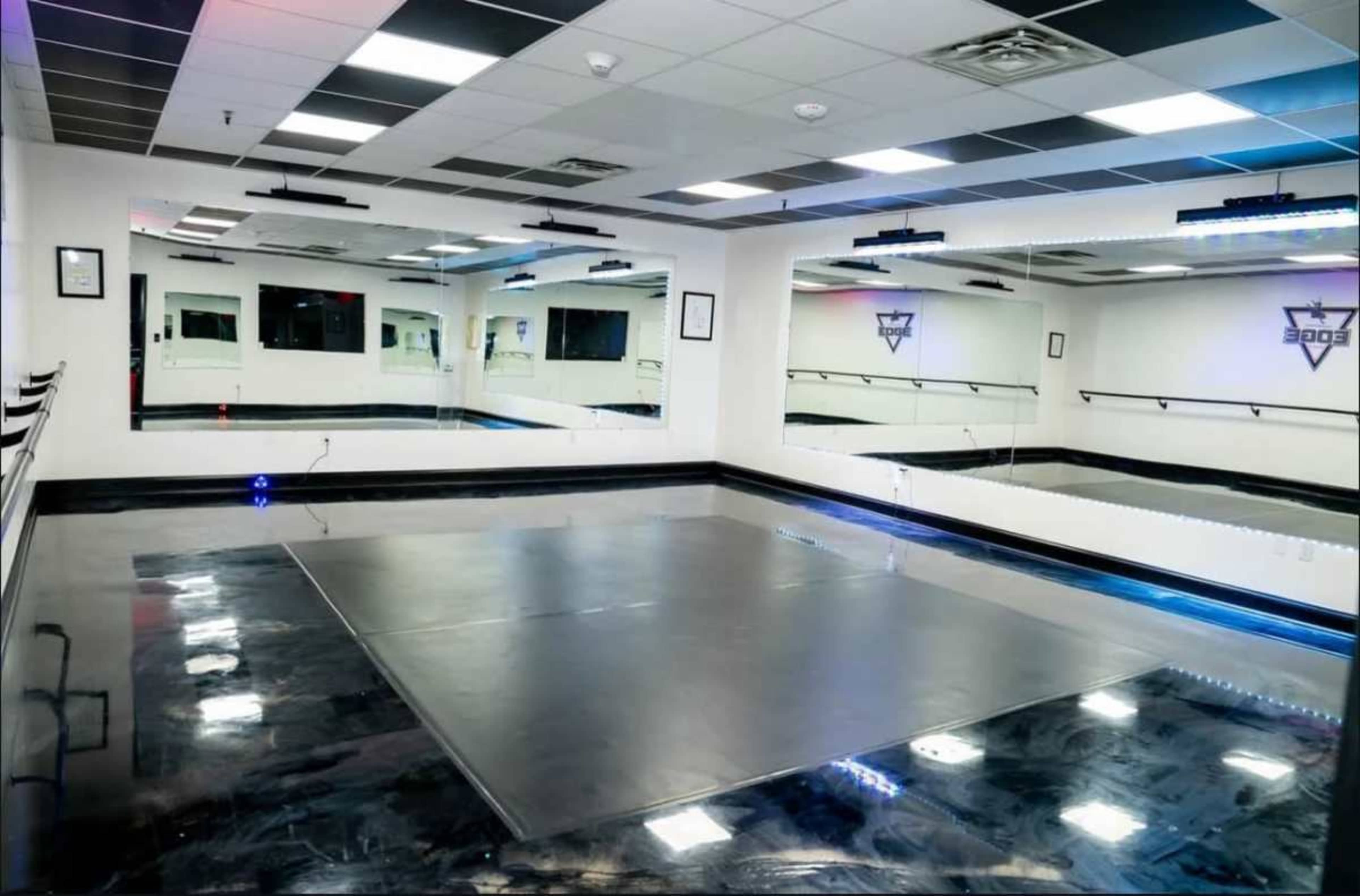 Dance and Photography Studio Image in Babylon, Farmingdale, NY