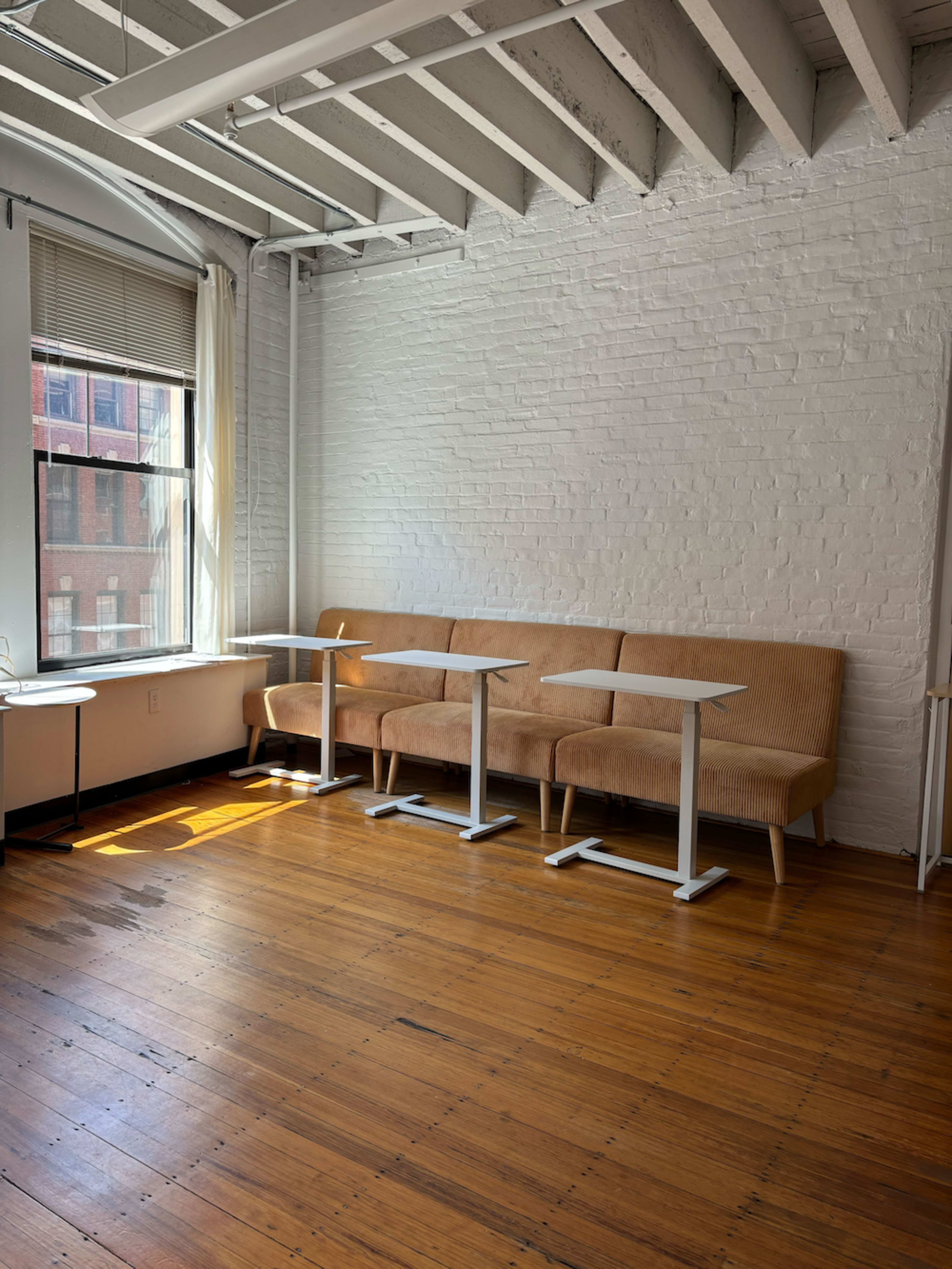 Gorgeous Bright Downtown Office Loft Perfect for Photoshoots & Workshops Right off Highway Image in Leather District, Boston, MA