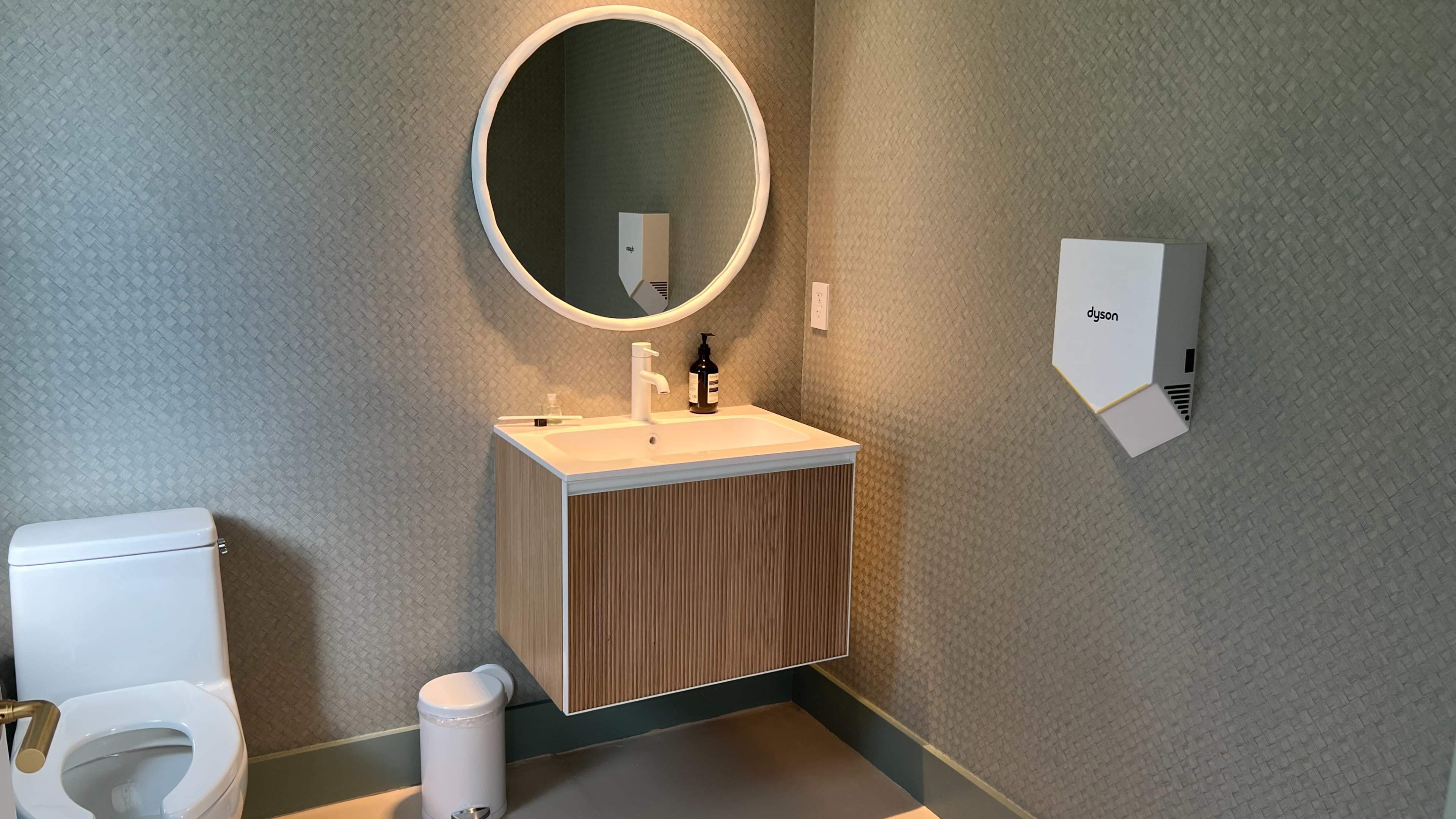 Beautifully landscaped backyard, with lighting, speakers and ambiance. Image in Miami, Miami, FL