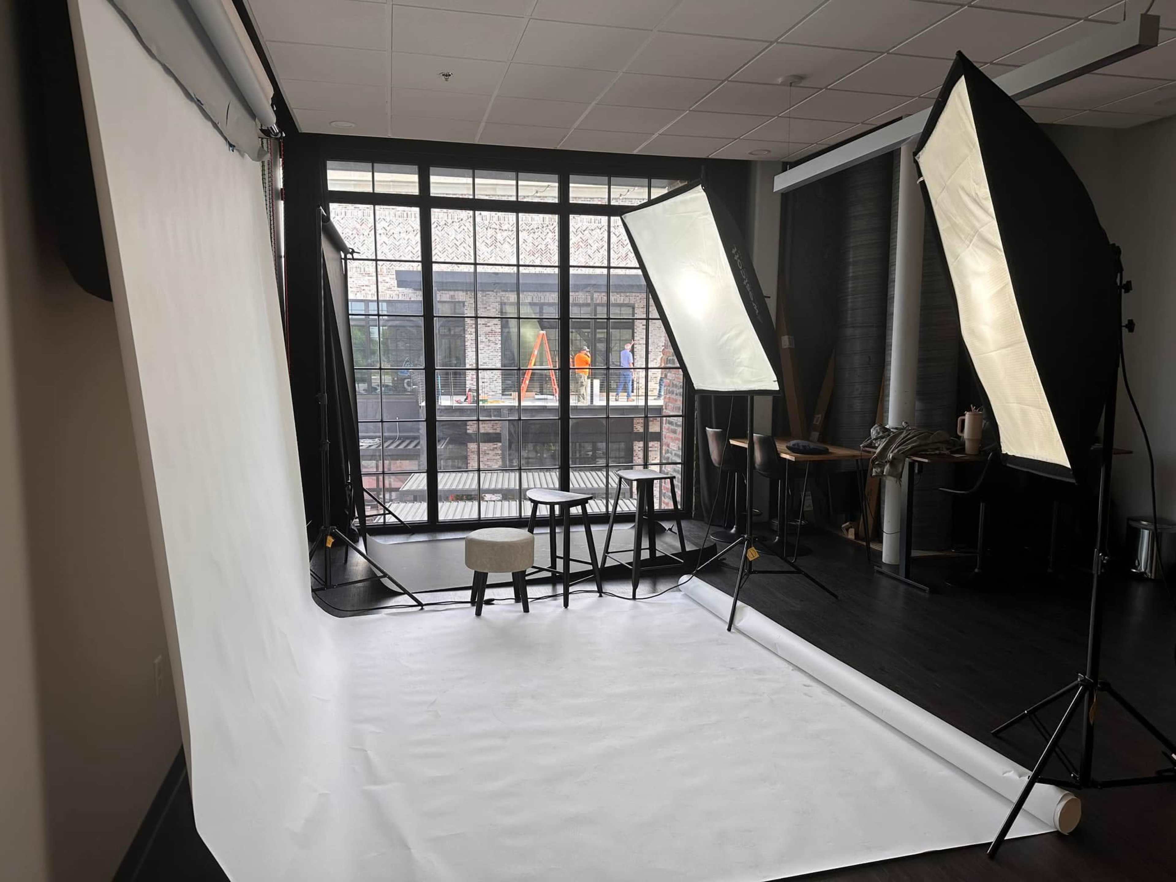 Modern Photography Studio Image in Rogers, Rogers, AR