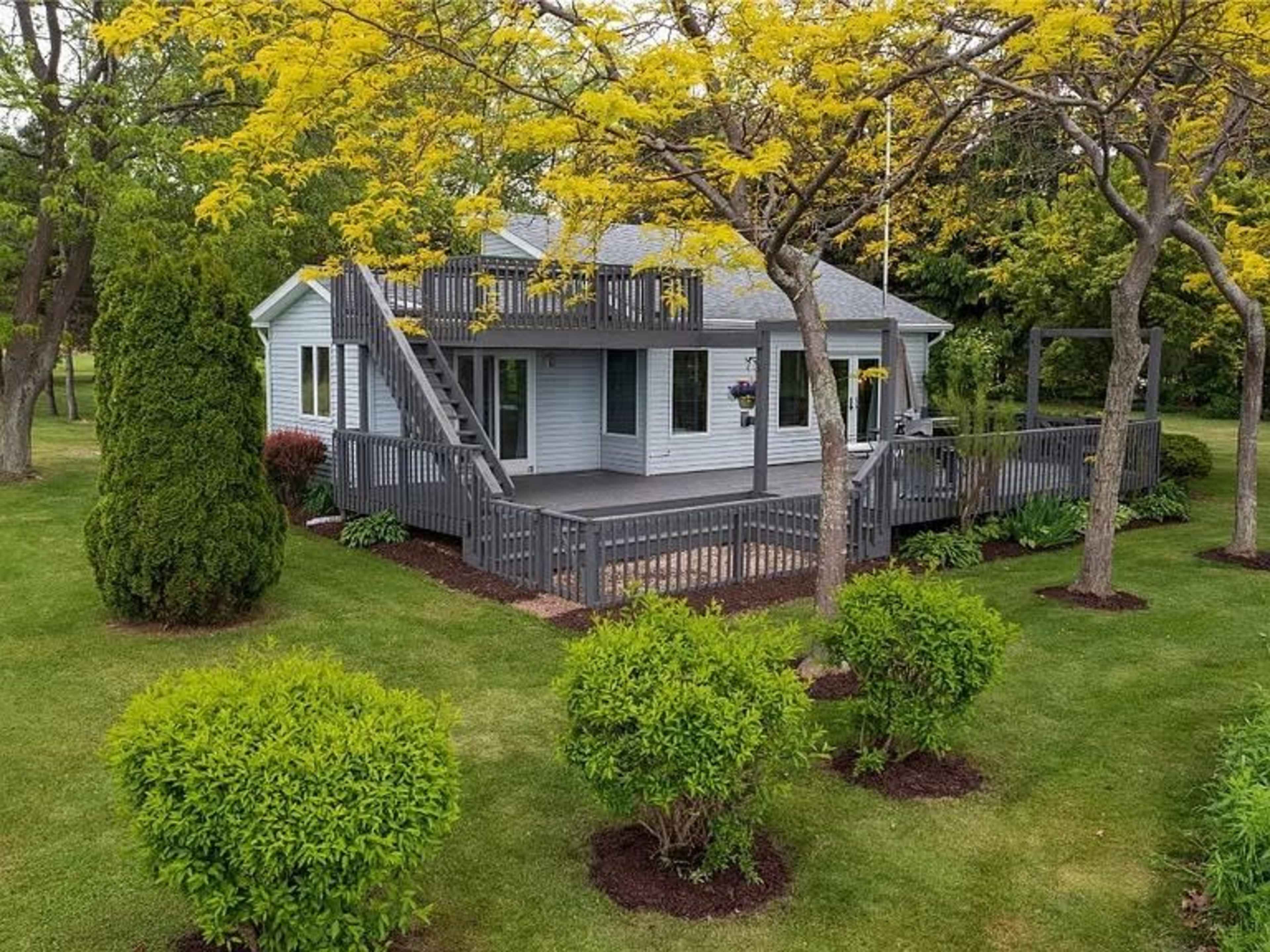 Cottage overlooking the lake Image in North East Township, North East, PA