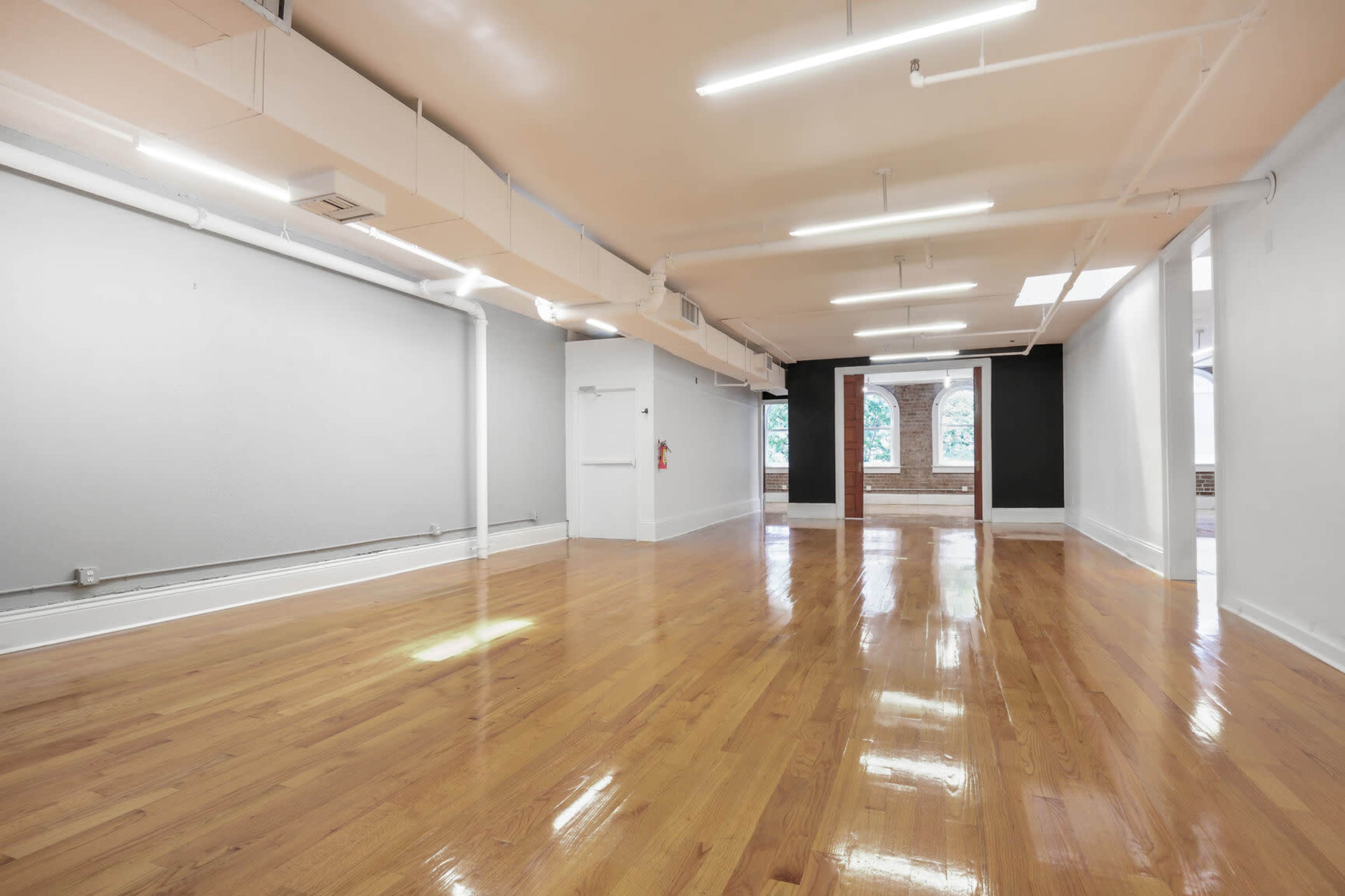 Top of the Line Event space, great for engagement Parties, meetings, dancing, and more!!! Image in 11th Ward, New Orleans, LA