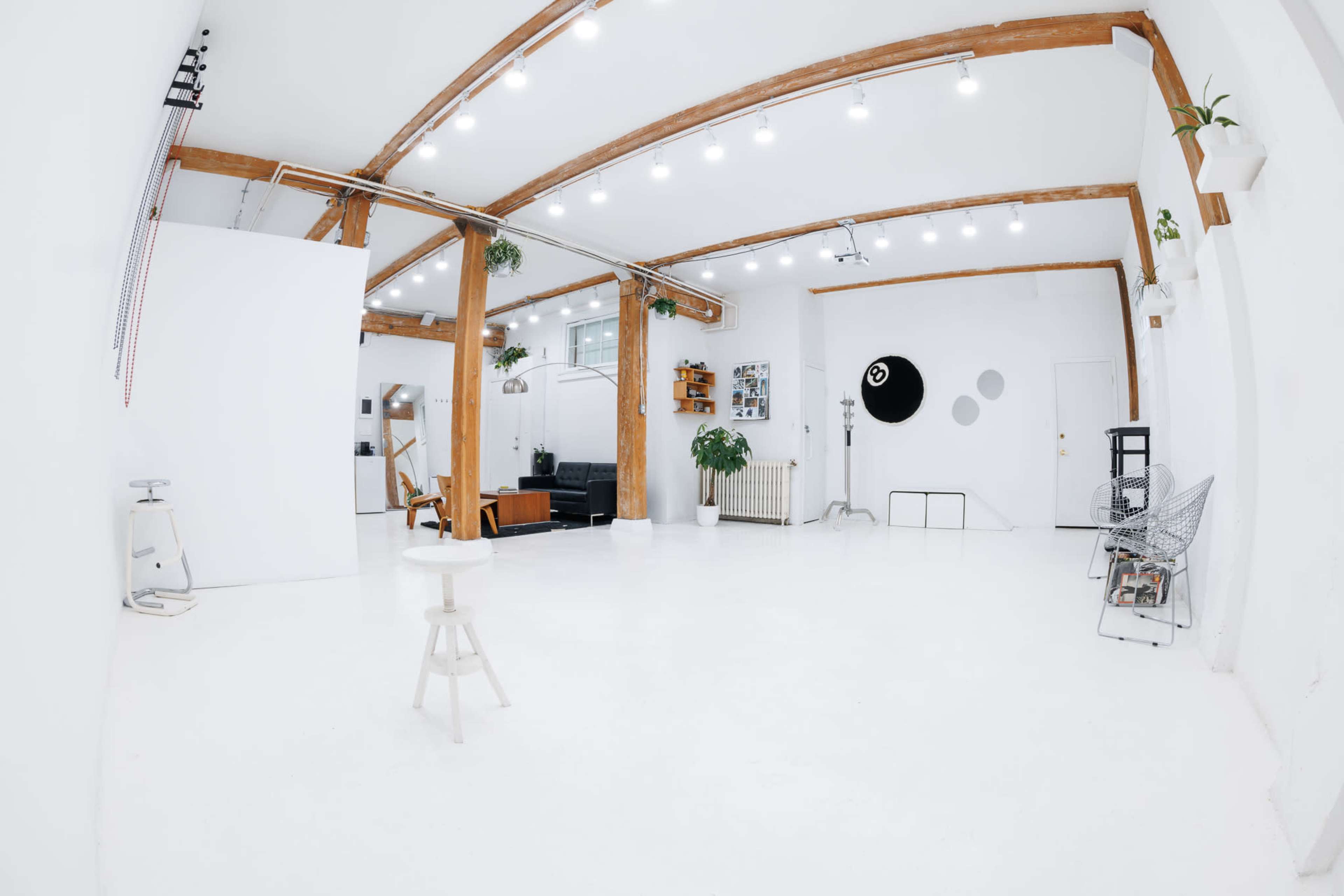 Bright & Spacious Mount Pleasant Studio Image in Strathcona, Vancouver, BC