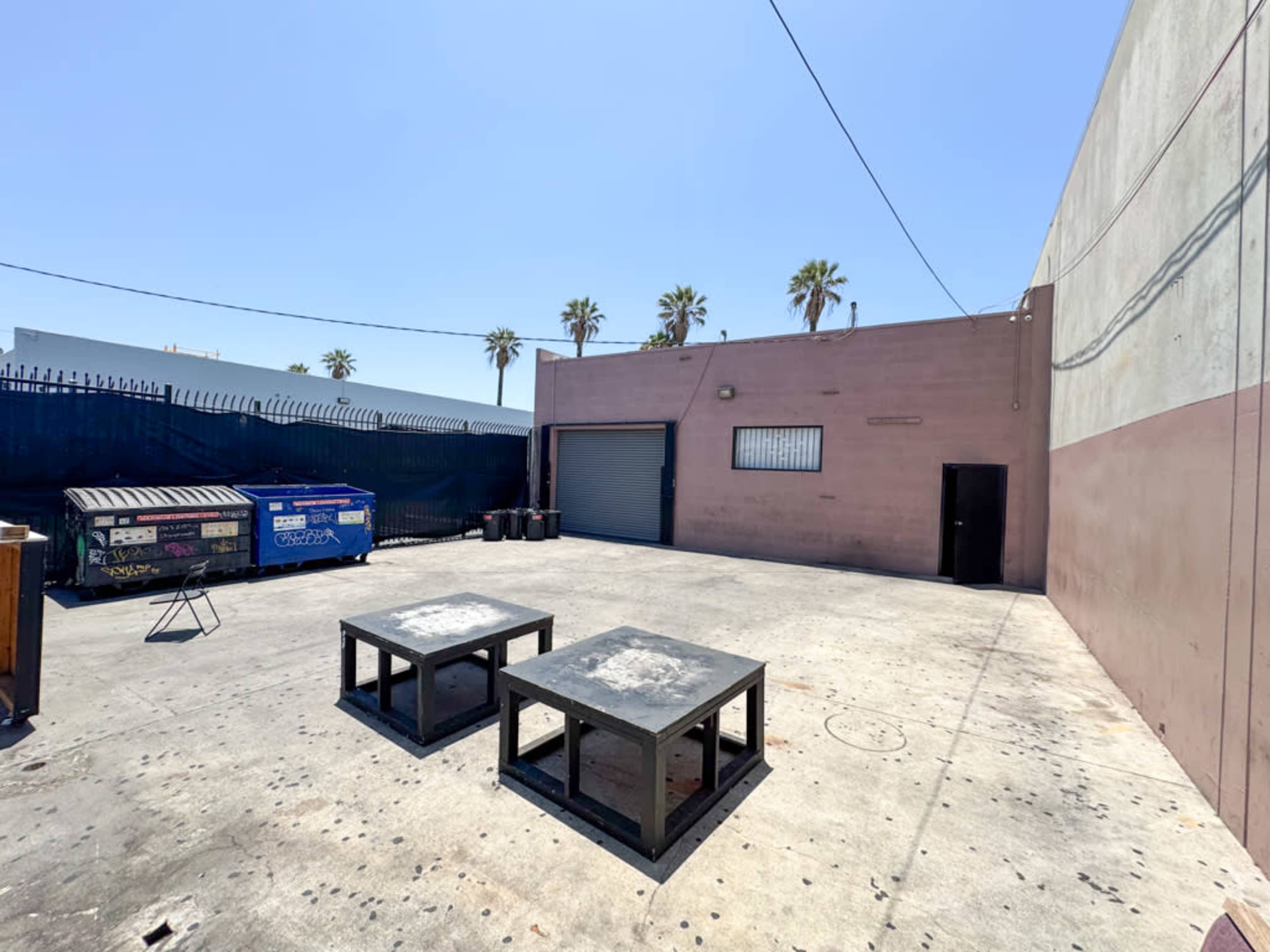 Downtown Warehoues with Gated Parking Image in Central LA, los angeles, CA