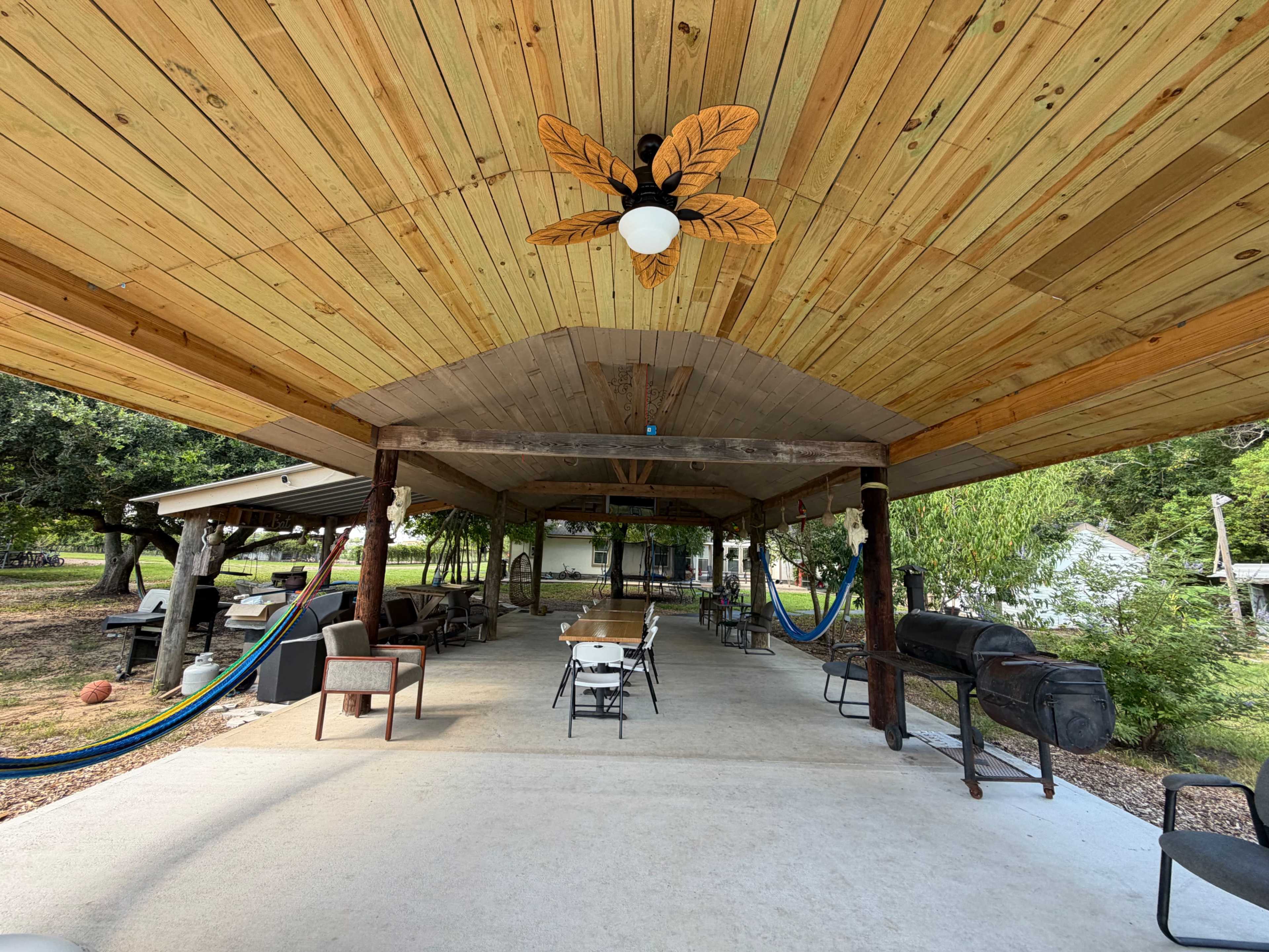 Countryside Pavilion and Pool Image in , Rosharon, TX
