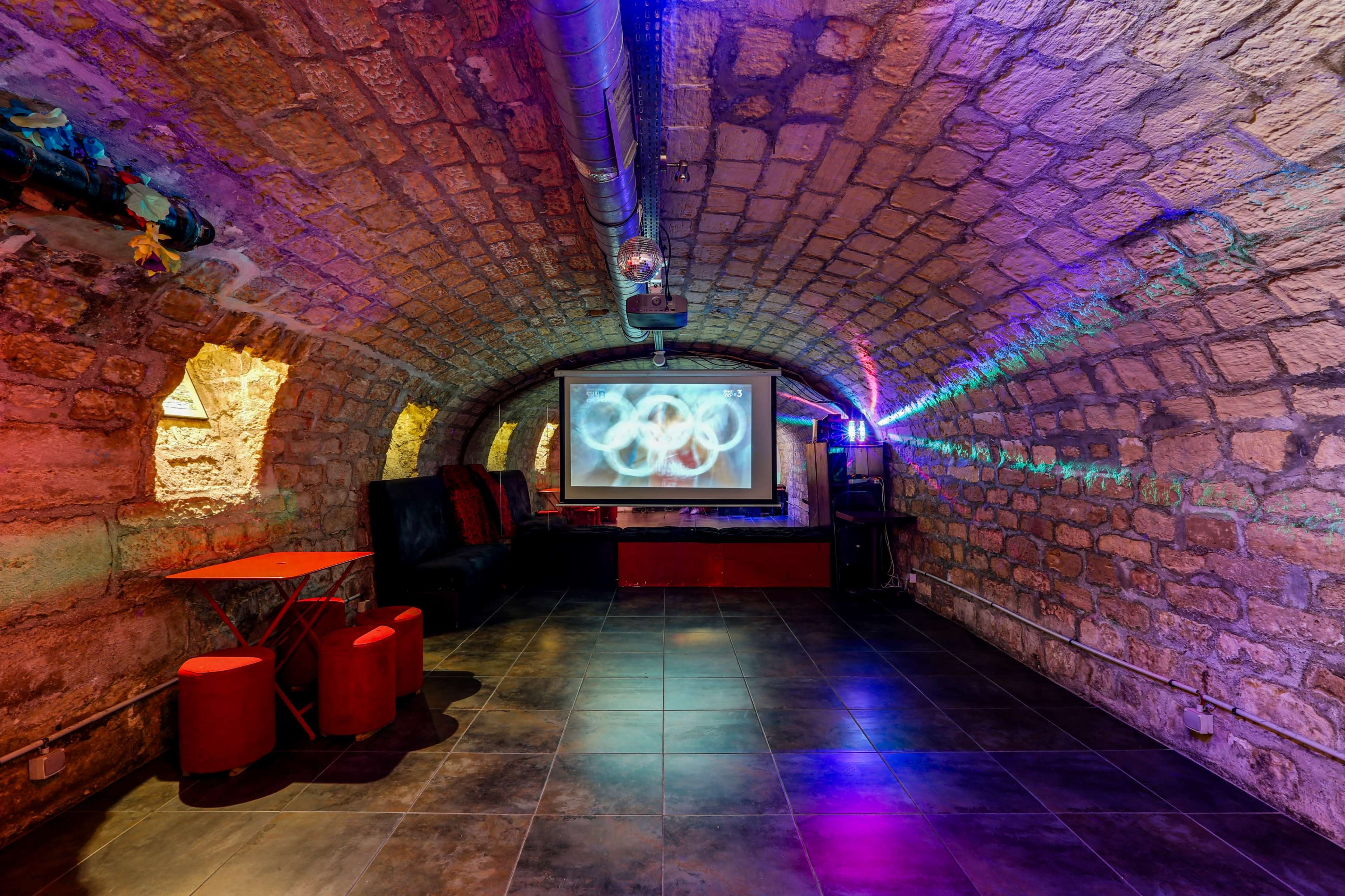 Lieu événementiel intime et chaleureux en plein centre de Paris Image in Sentier, Paris 2e Arrondissement