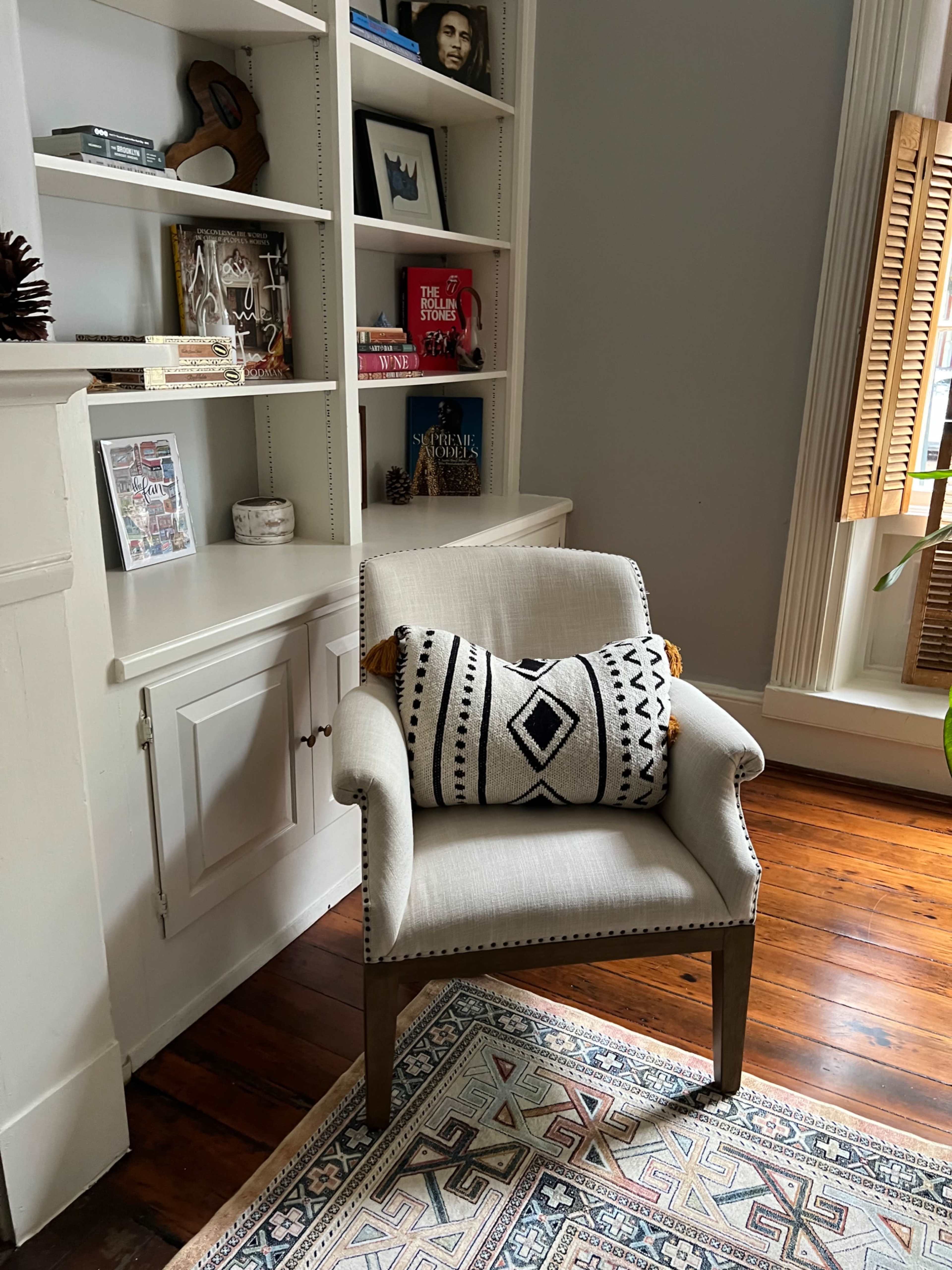 Antebellum Home with Mid Century Decor Image in Downtown, Richmond, VA