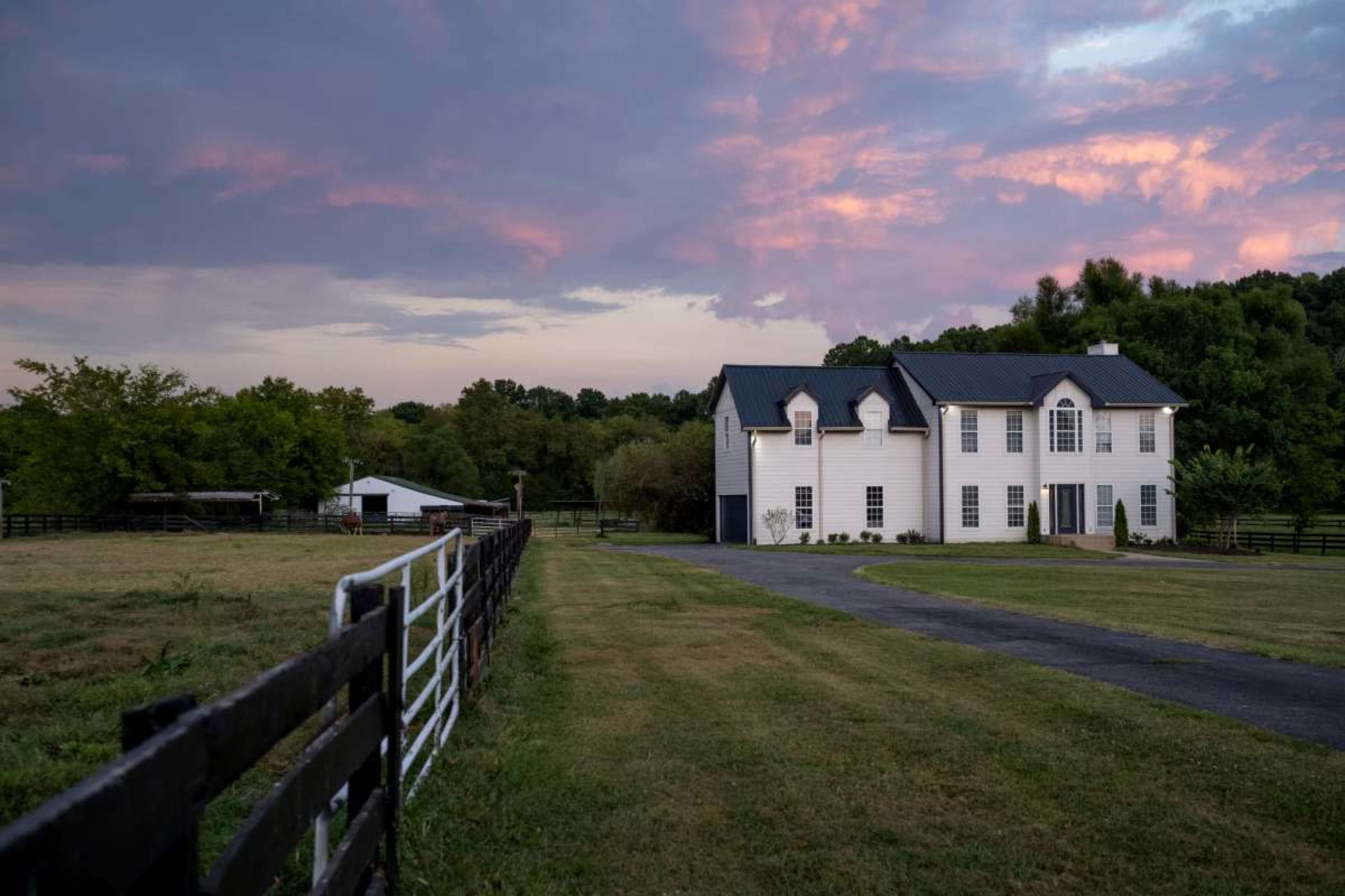 14-acre working farm in Williamson County | Golden light, open pastures, beautiful stables, animals, farmhouse aesthetic | 30 min from Nashville Image in , Franklin, TN