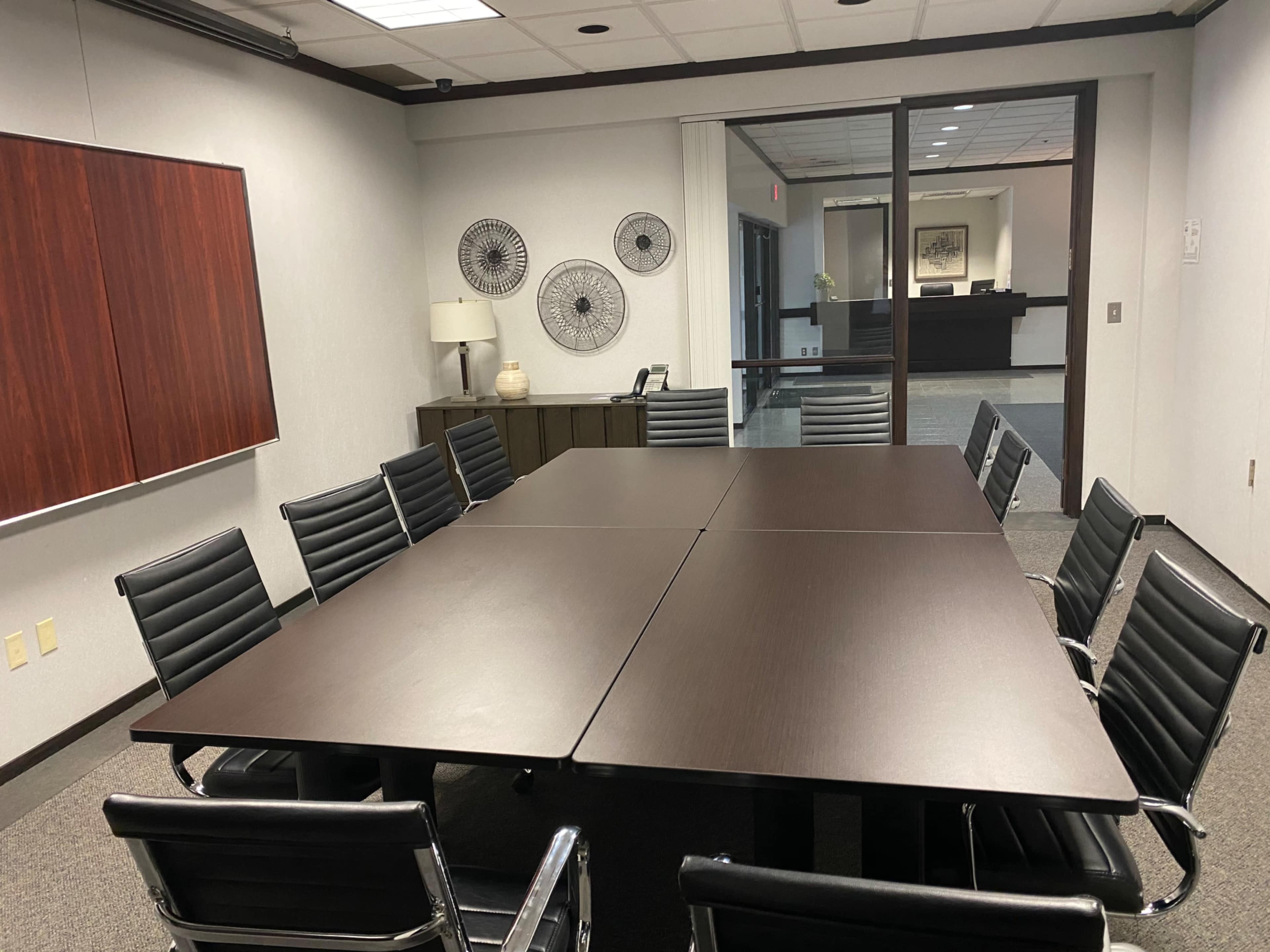 Contemporary Conference Room - Troy, MI - 12 People Image in , Troy, MI